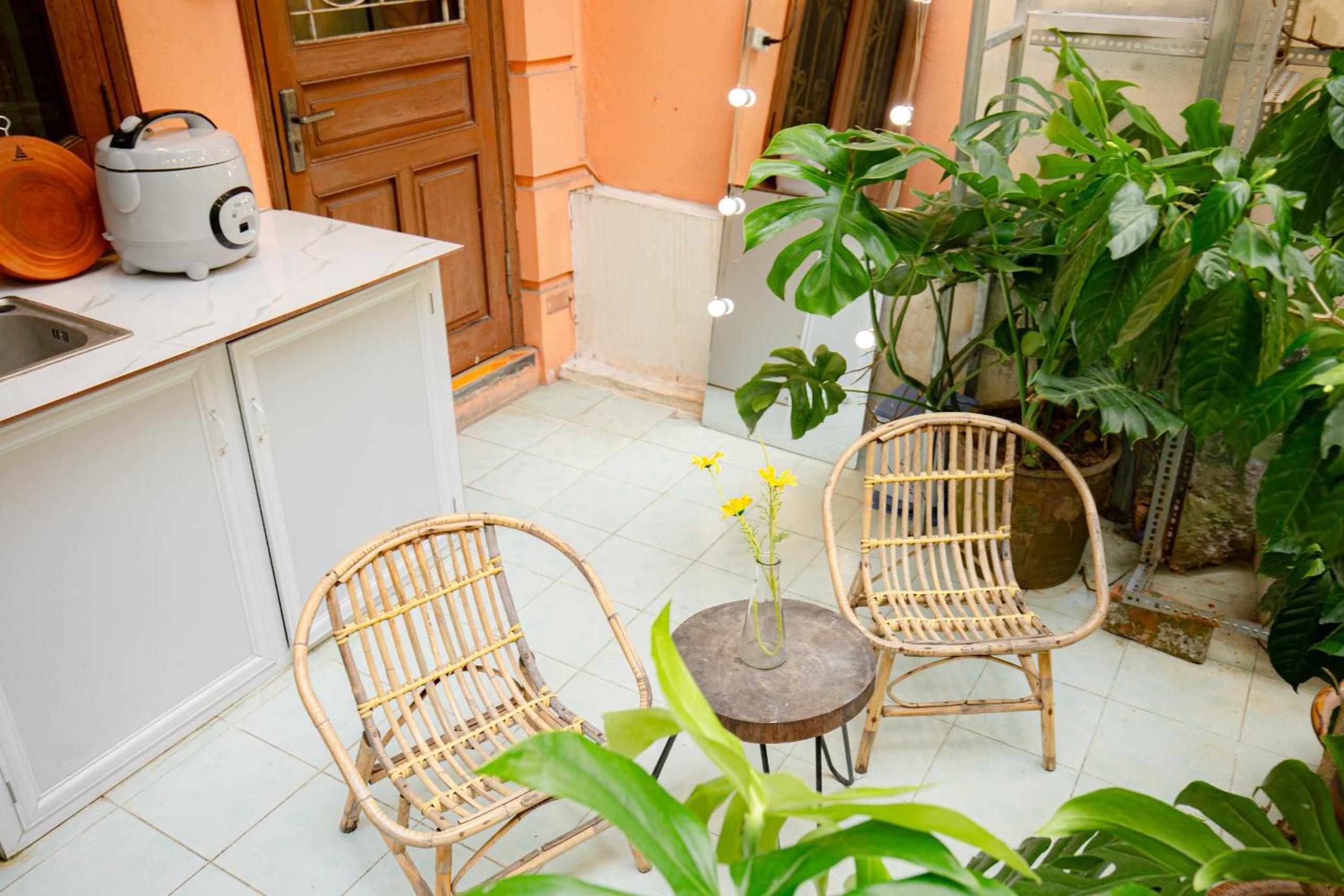Sisan Homestay 294 Kim Mã Ban công thư giãn