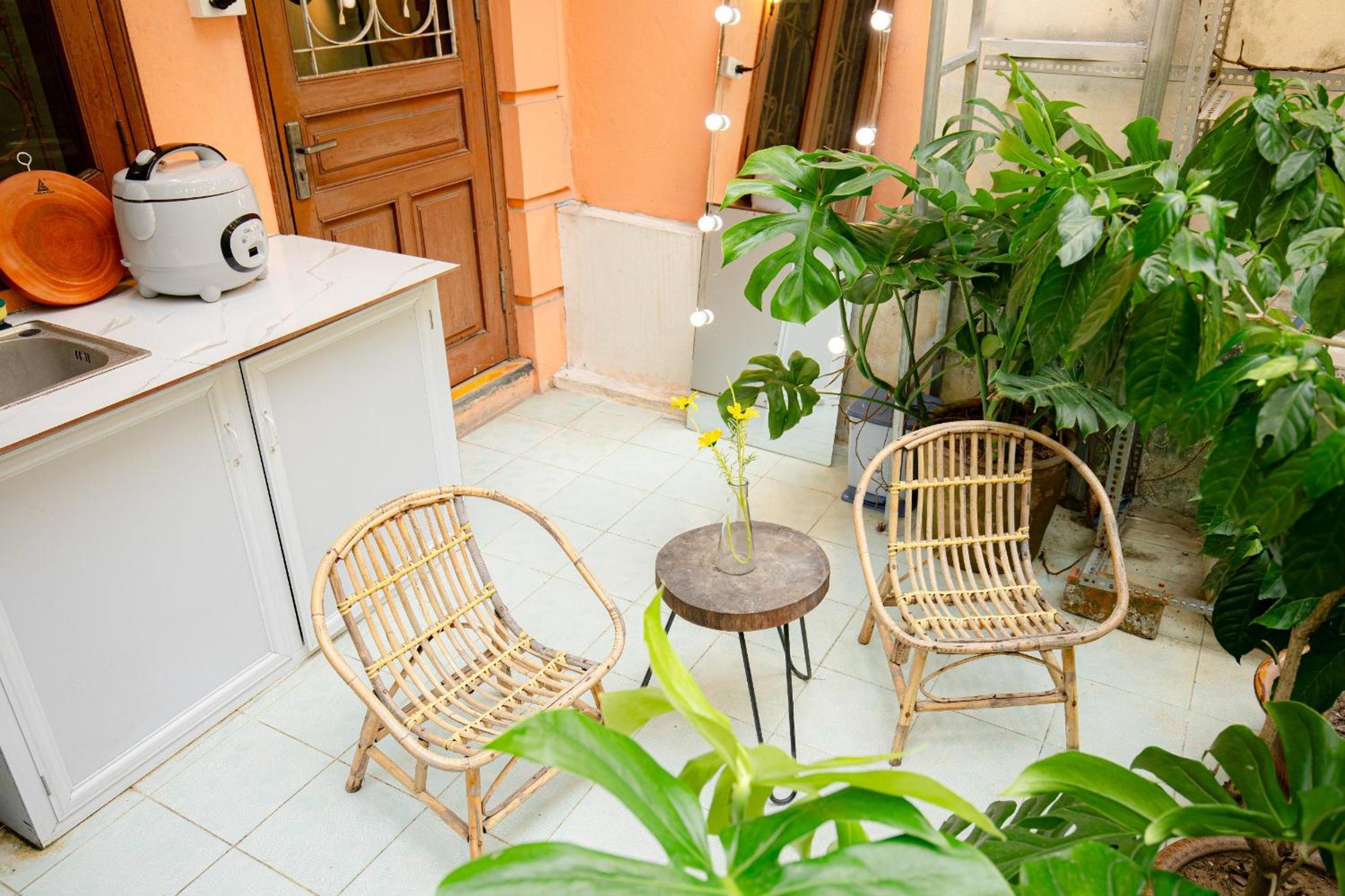 Sisan Homestay 294 Kim Mã Ban công thư giãn