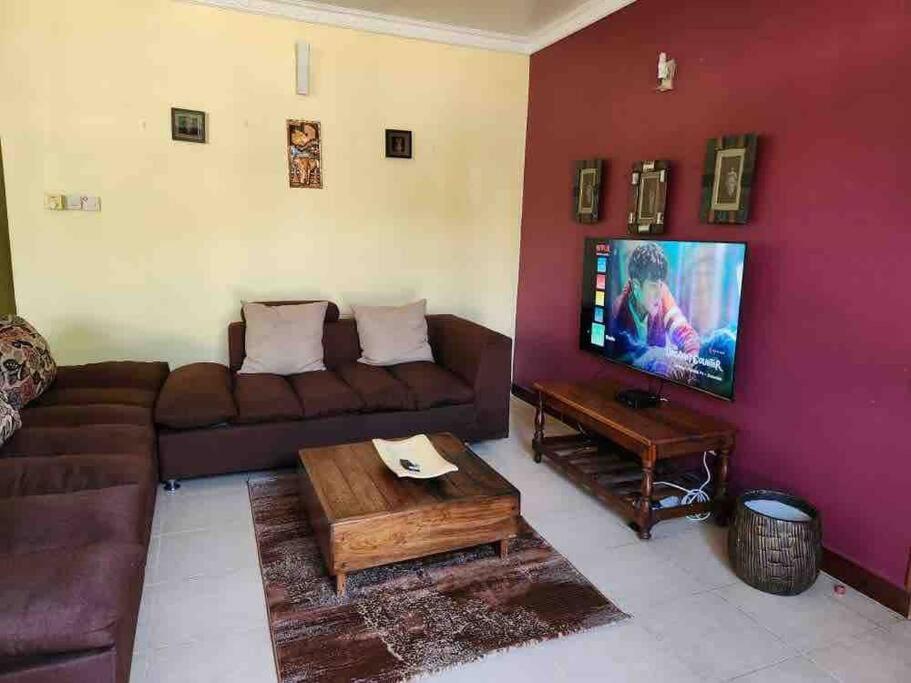 2 Bedrooms Family Apt, with Swimming pool view 4