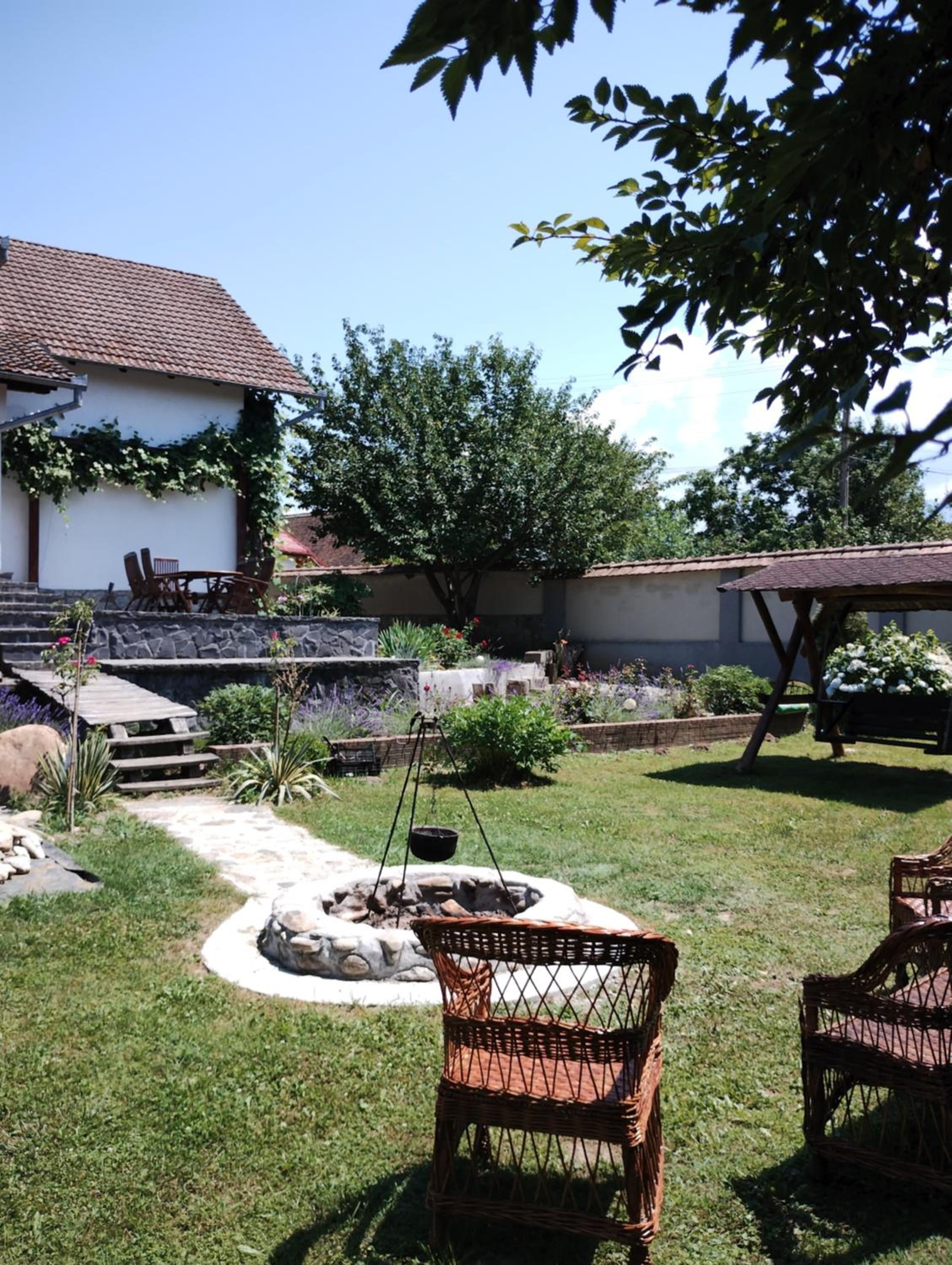Apartvilla Serbota view 3