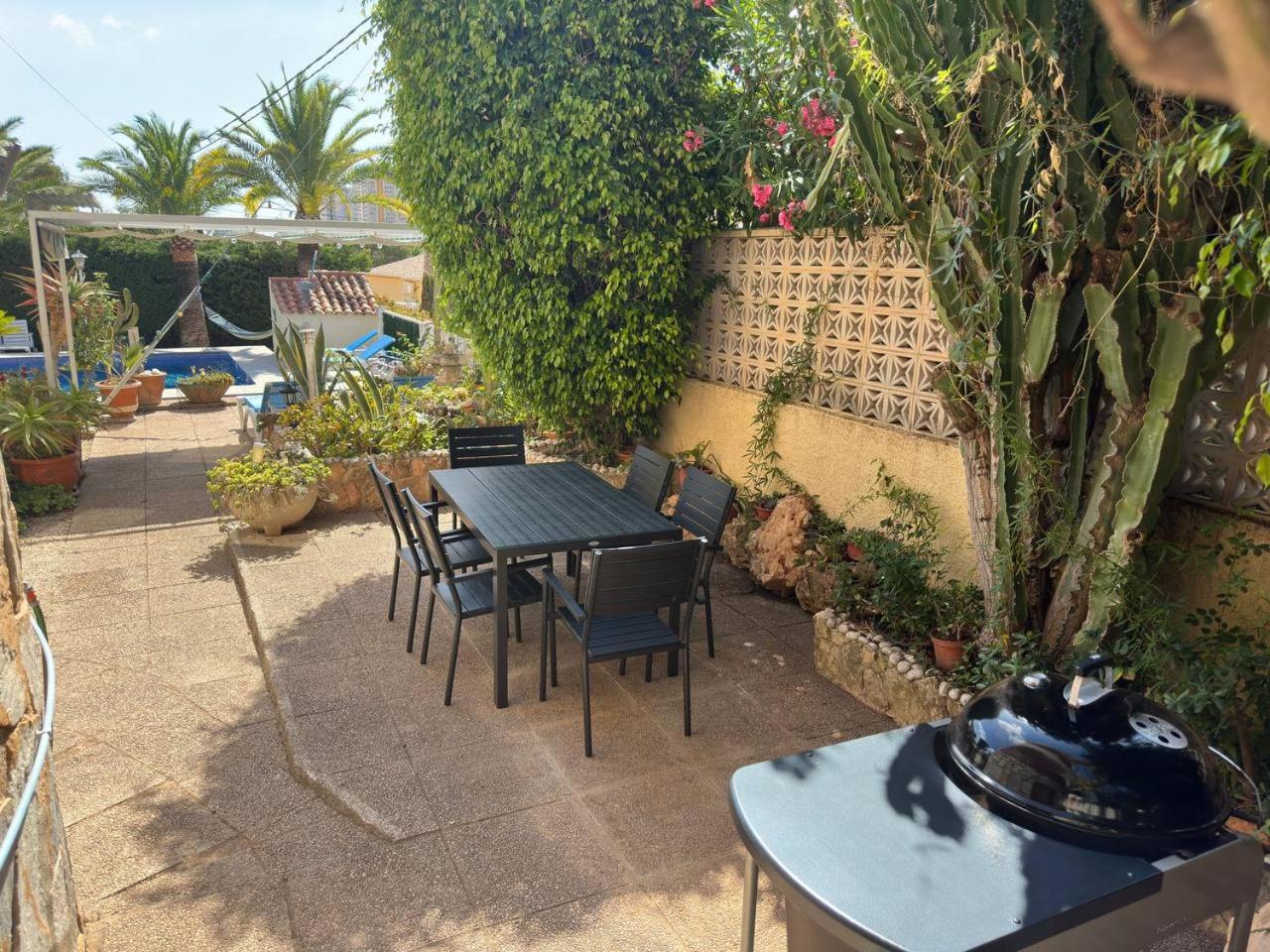Chalet Los Almendros con piscina privada