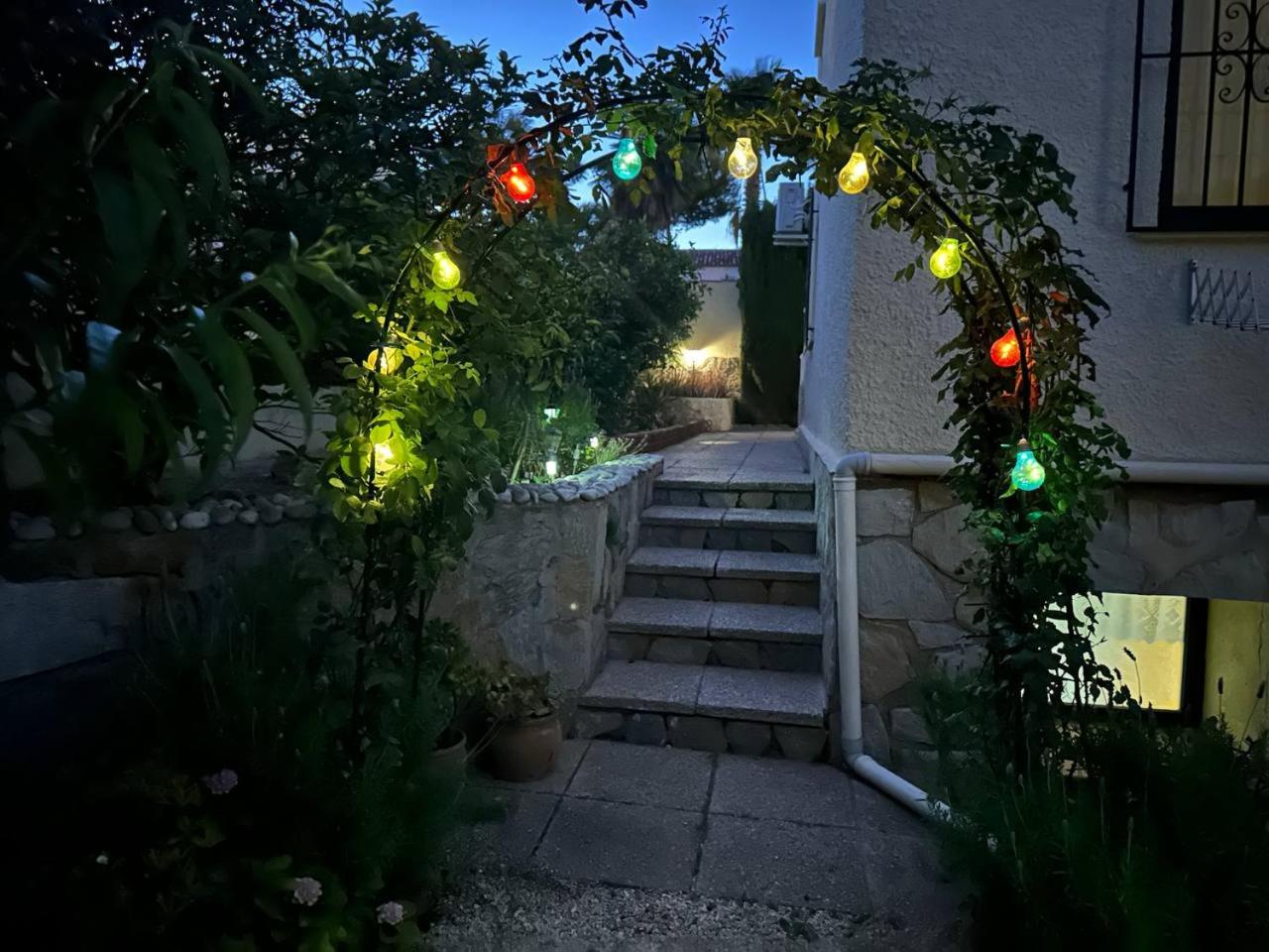 Chalet Los Almendros con piscina privada
