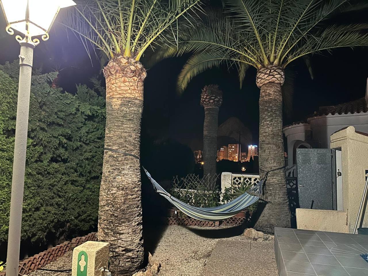 Chalet Los Almendros con piscina privada