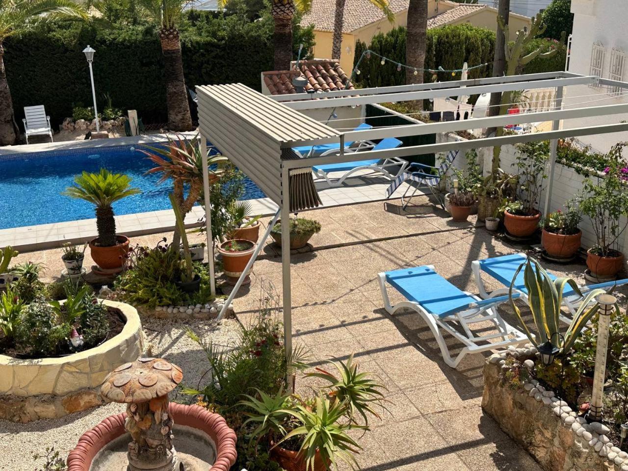 Chalet Los Almendros con piscina privada