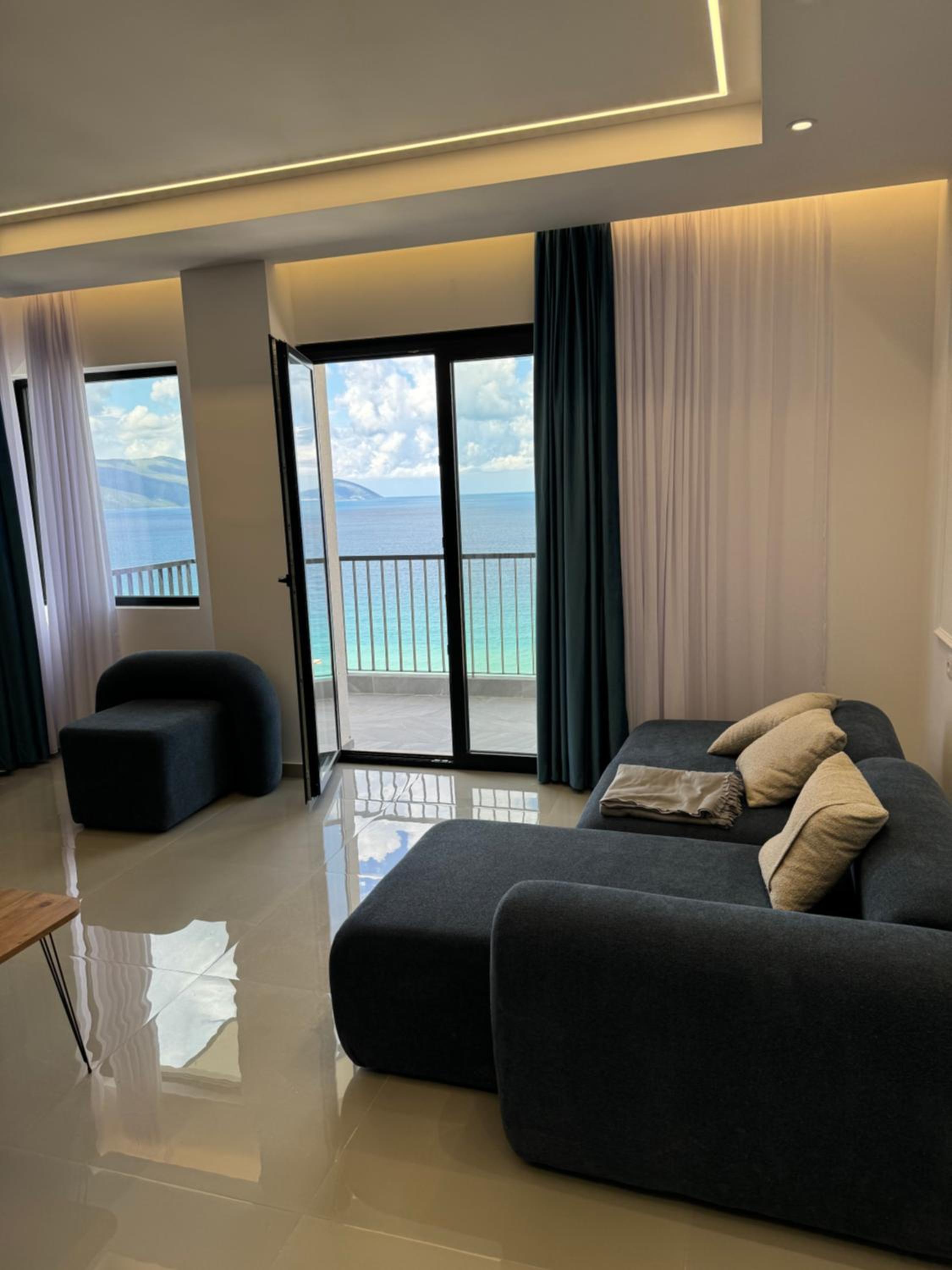 Sea view apartament