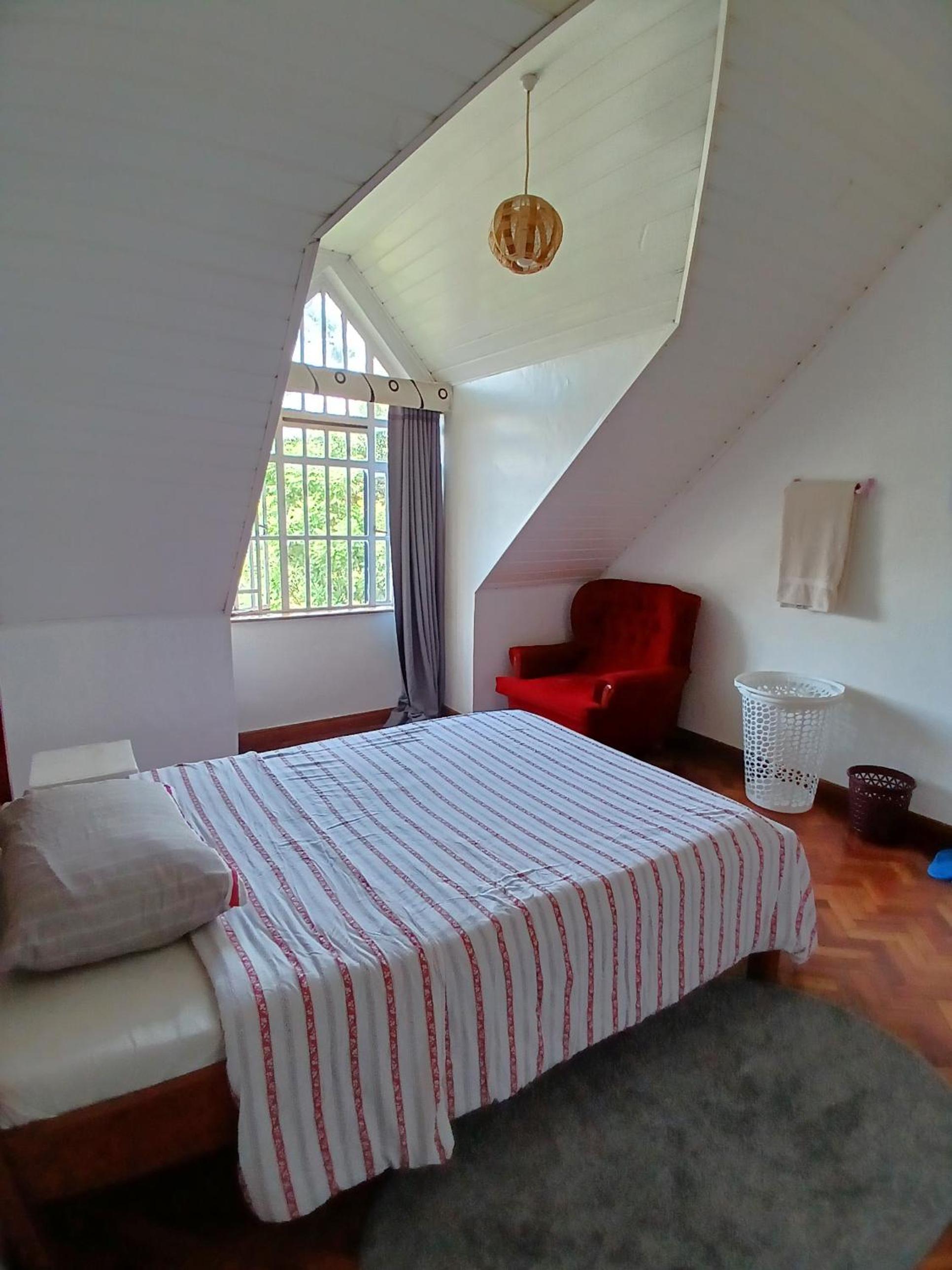 Lavington Budget Ensuite Room