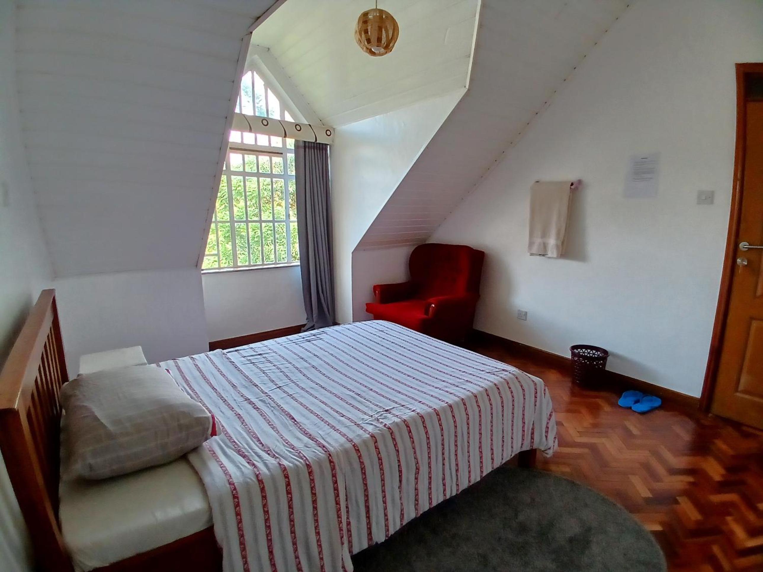 Lavington Budget Ensuite Room
