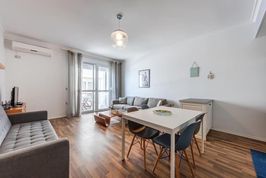 Aqua Vista Apartment