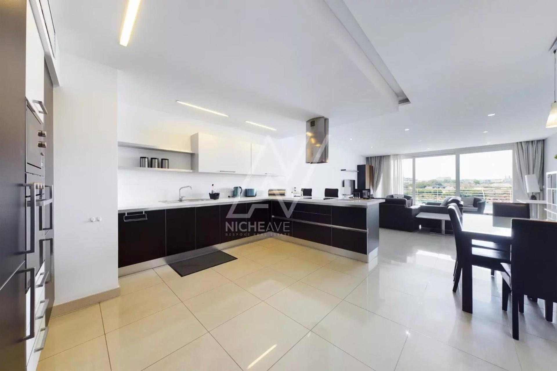 Sliema Seaview Suite I Luxury Apartment