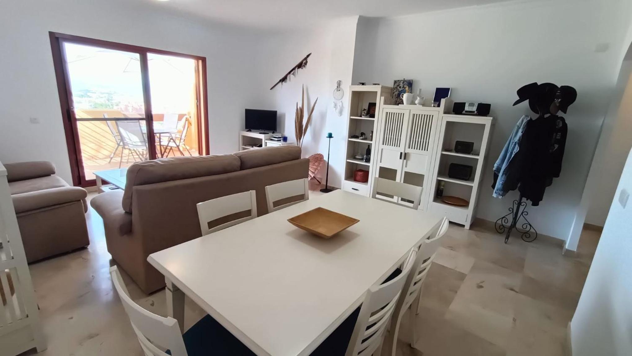 Penthouse roof terrace 2 beds with panoramic vues of sea and mountains view 5