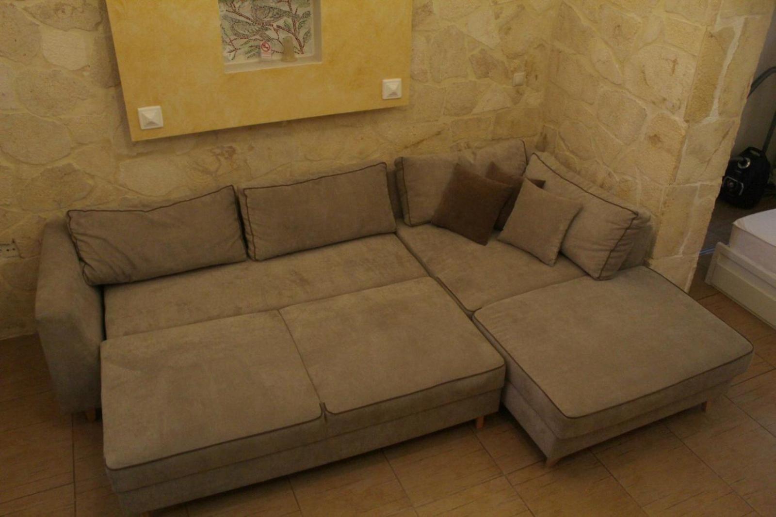 HOUSE ALLA