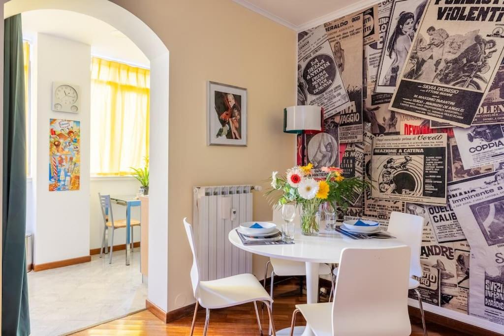 STRACULT HOUSE Suggestive and Vintage-pop Apartment