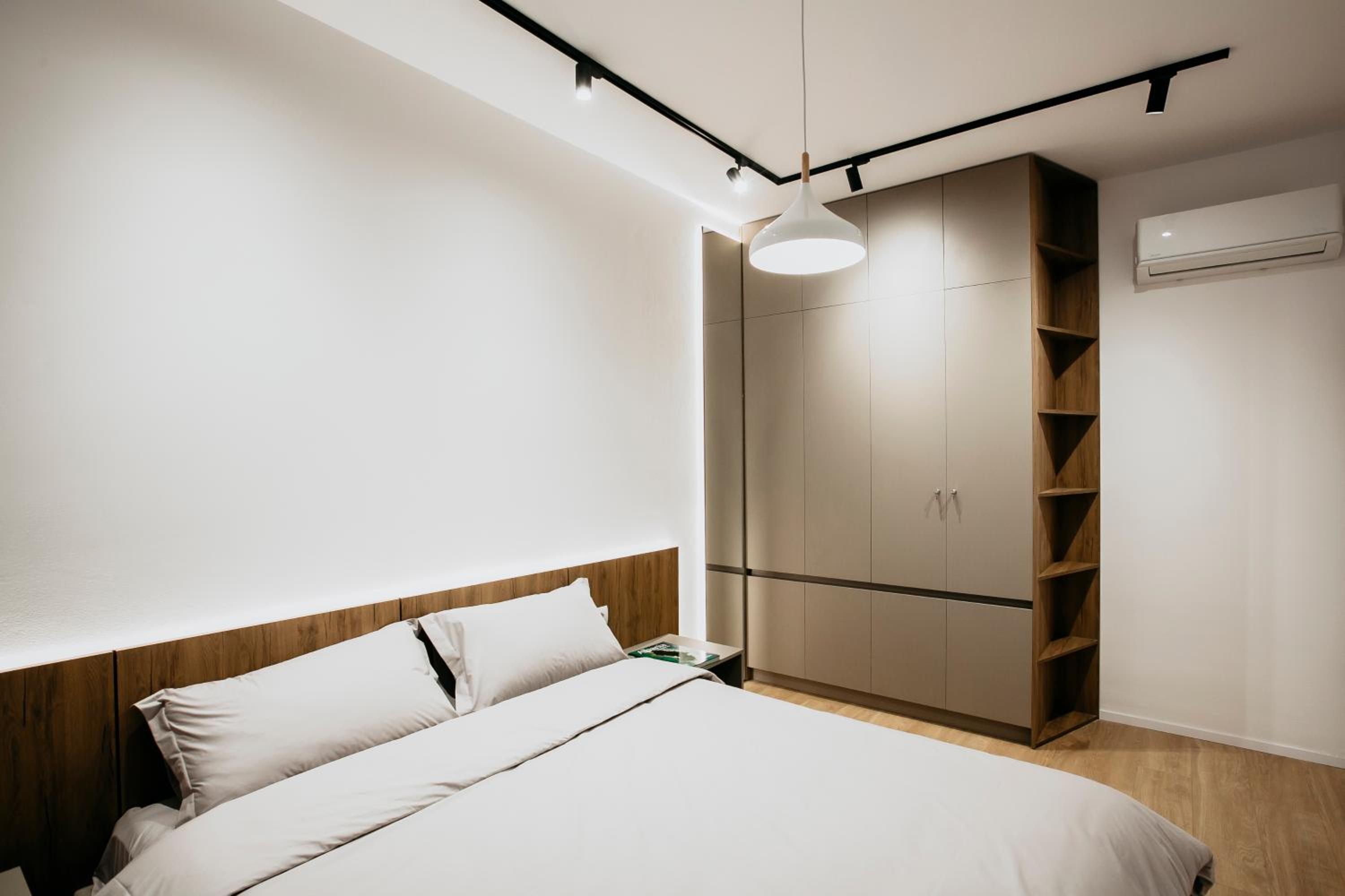 stylish nest @15 min to center