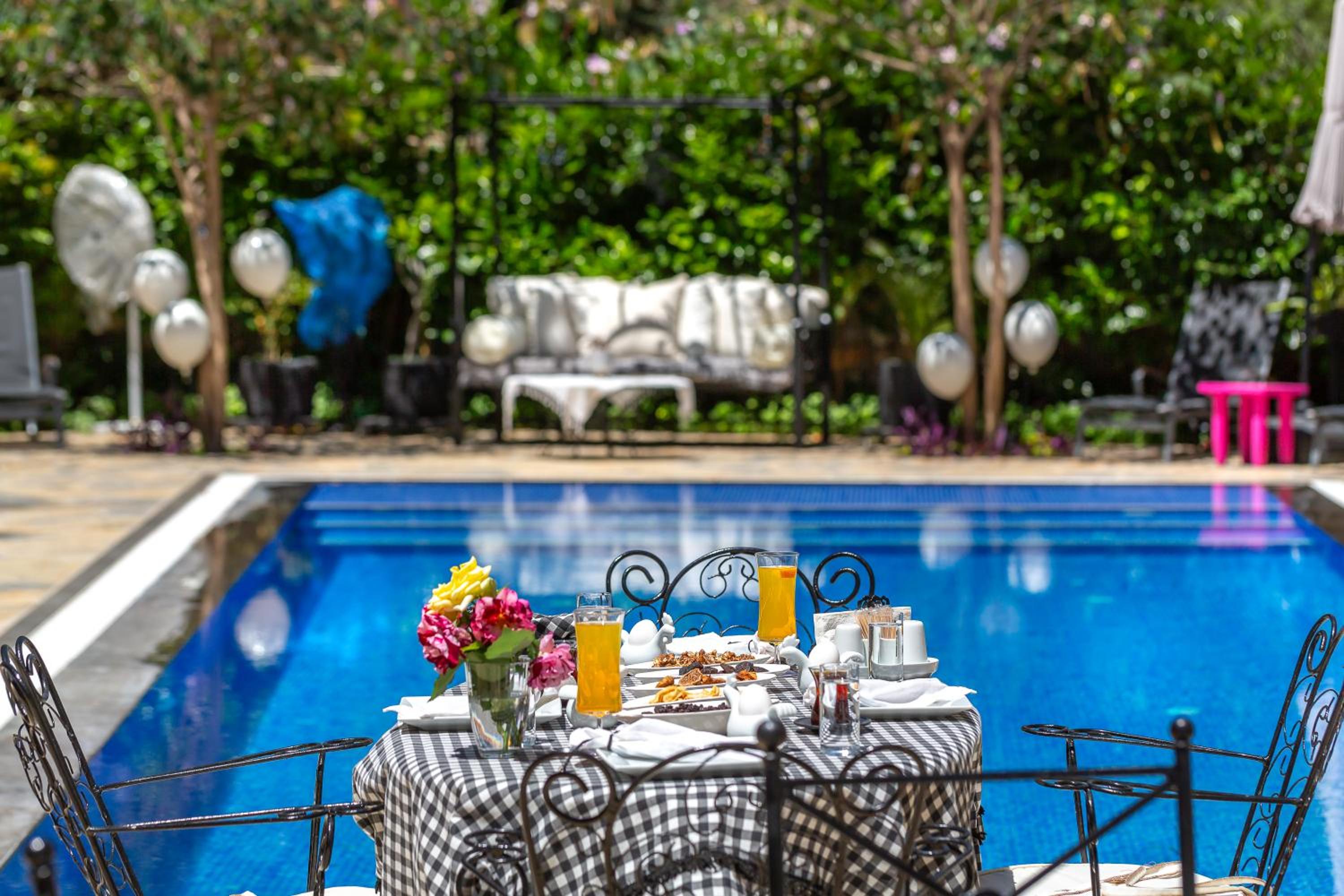 Photo 32