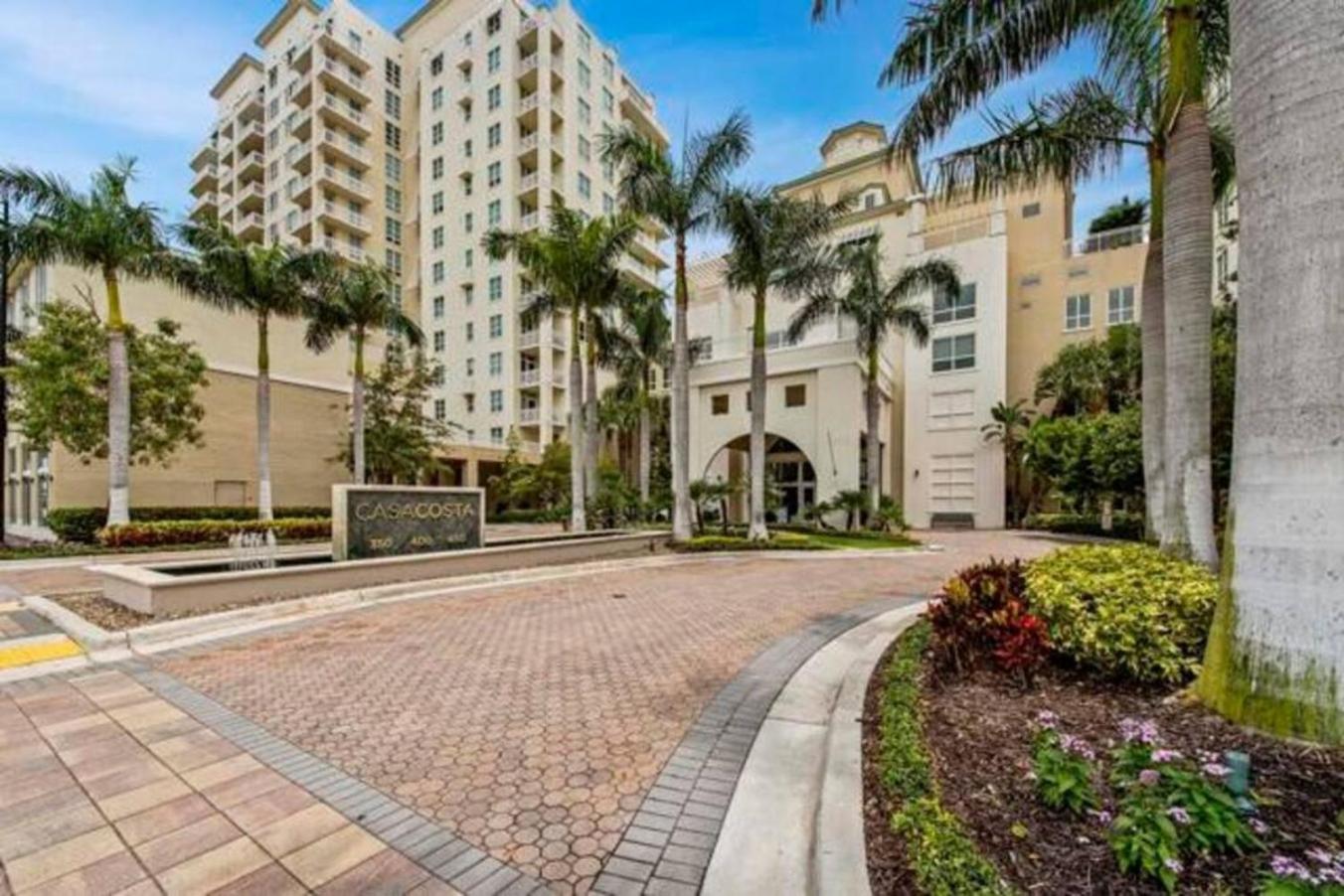 Amazing one-bedroom in Casa Costa!BEACH PASS INC! view 3