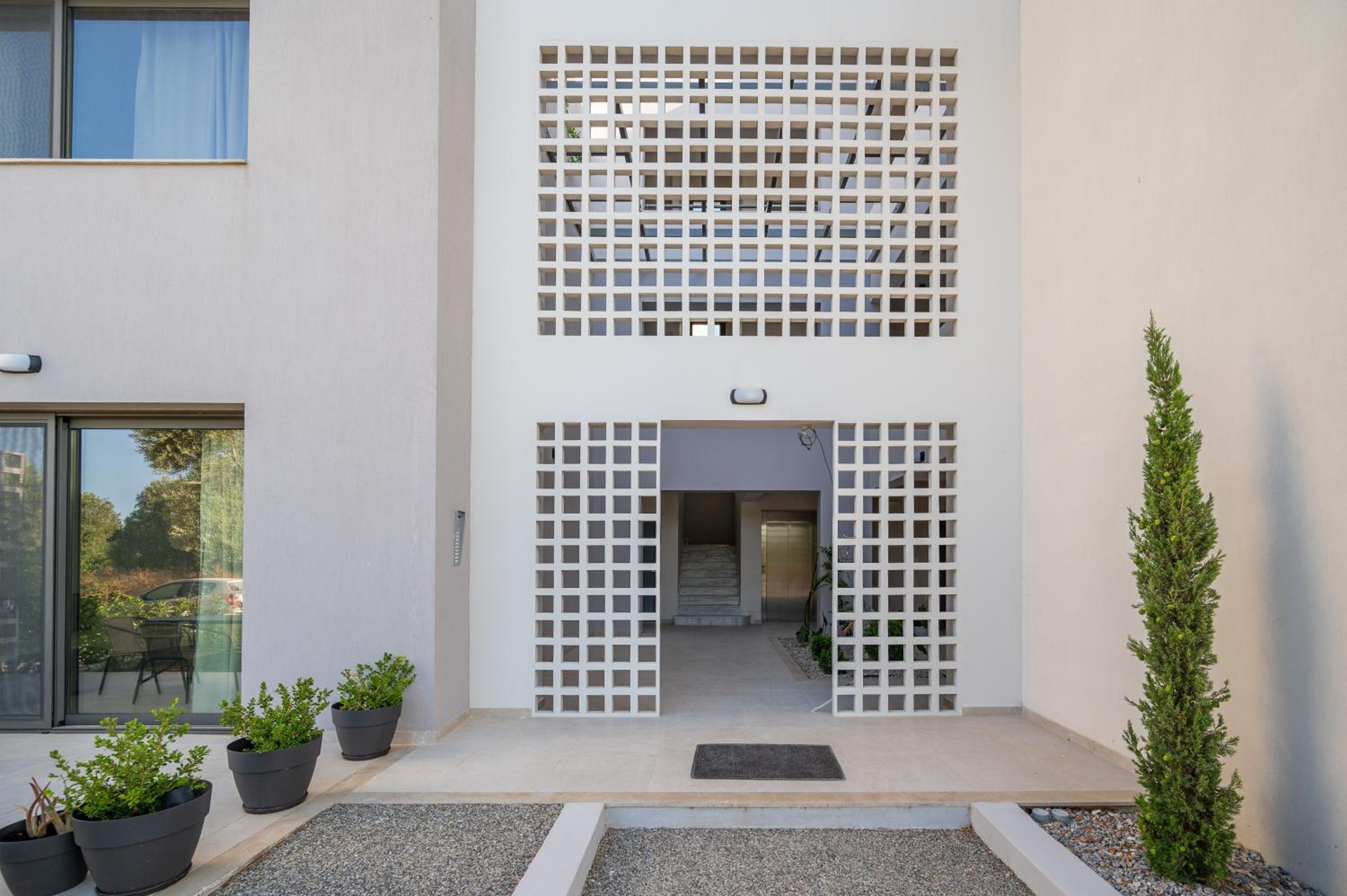 Arangia Garden Maisonette