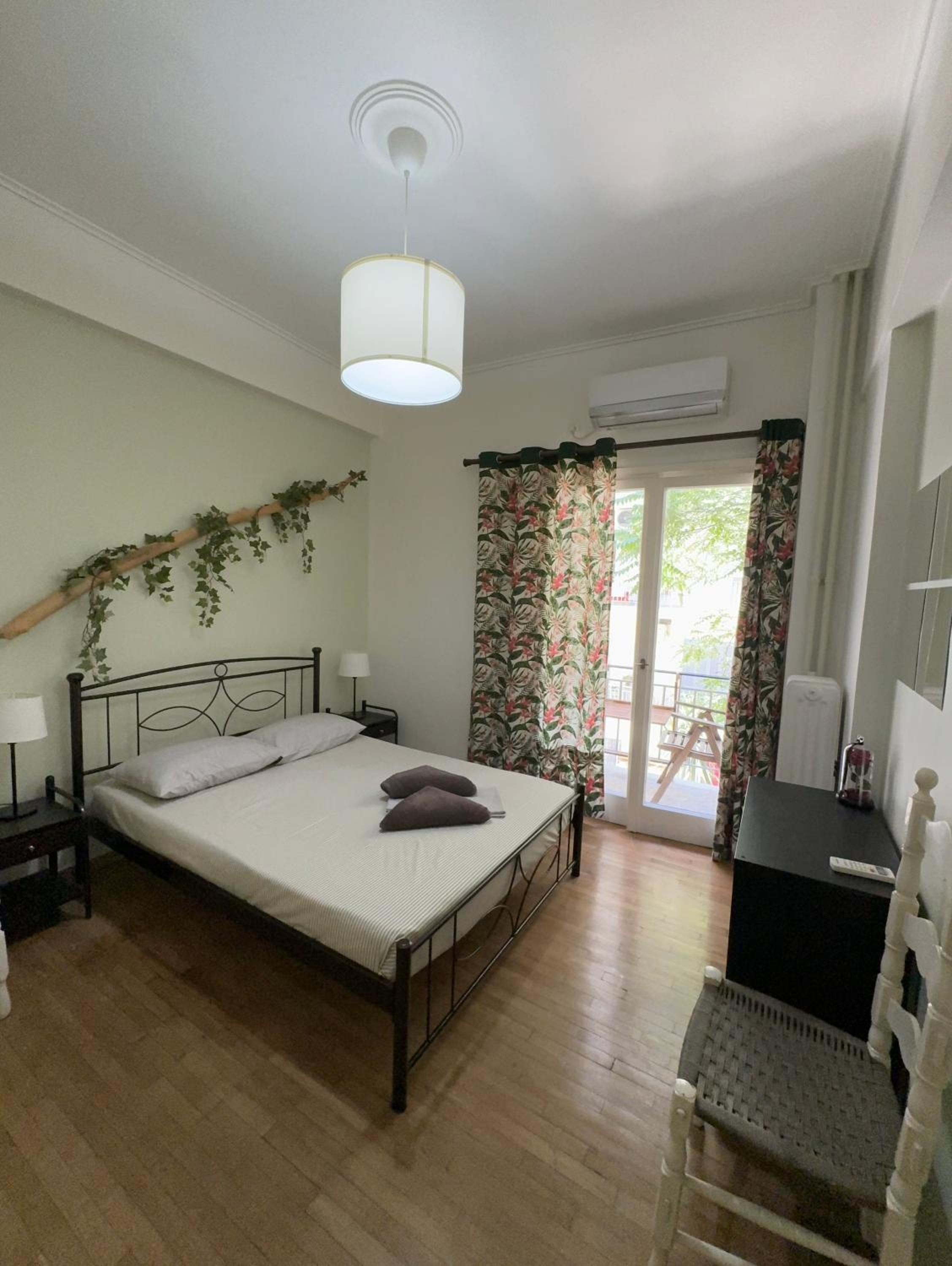 Petaluda House 1