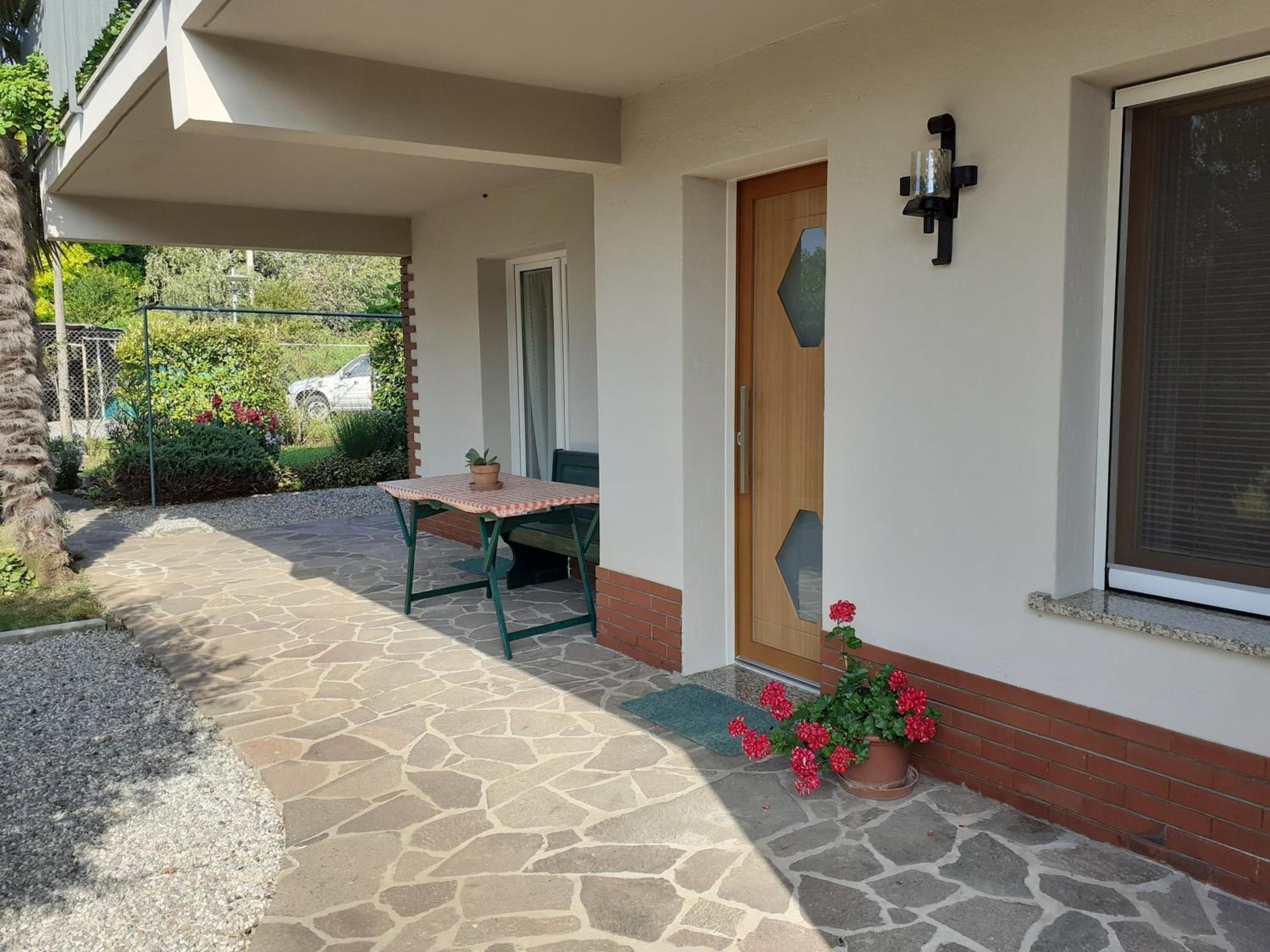 Alla Magnolia view 2