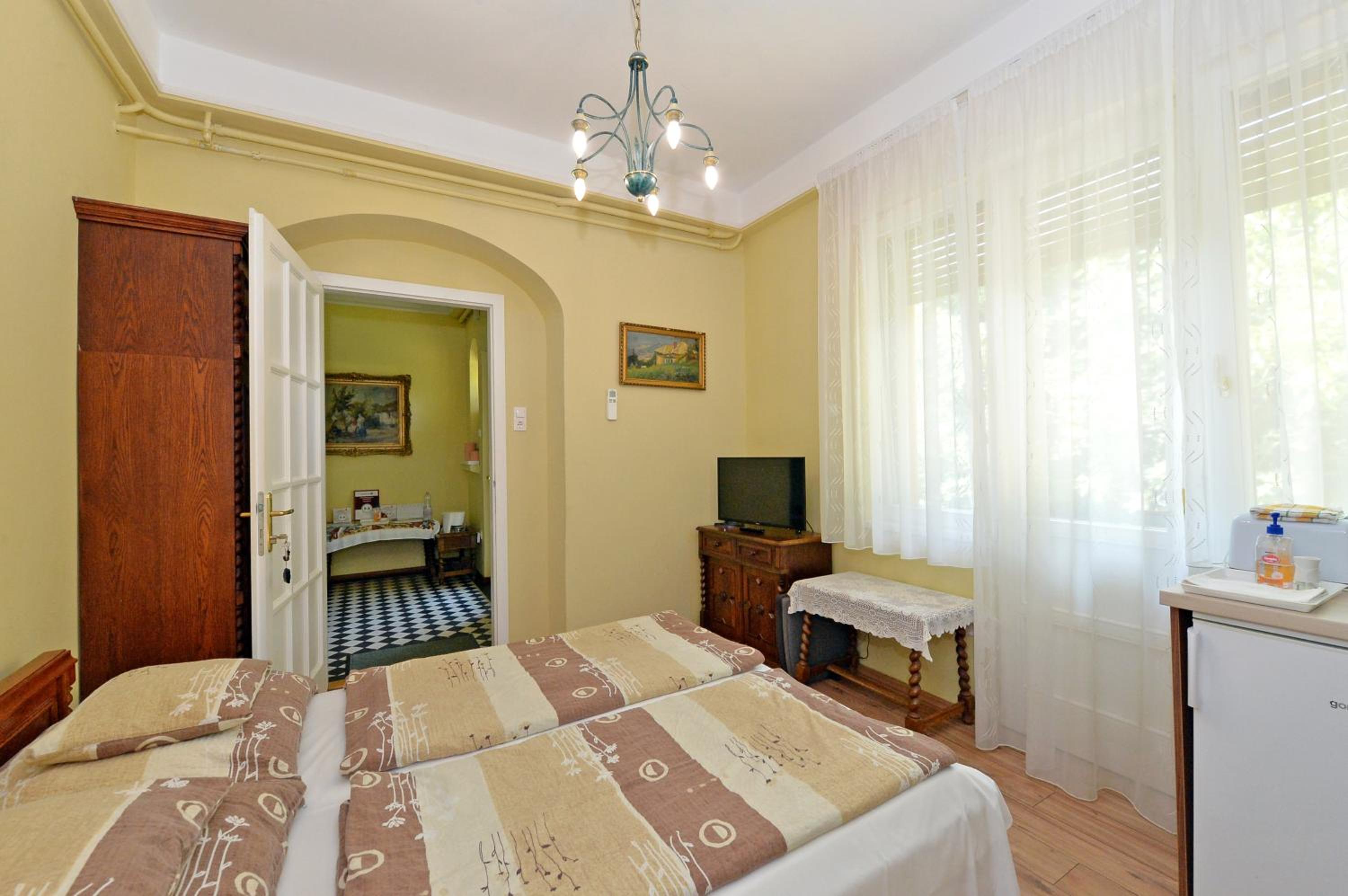 Photo 16