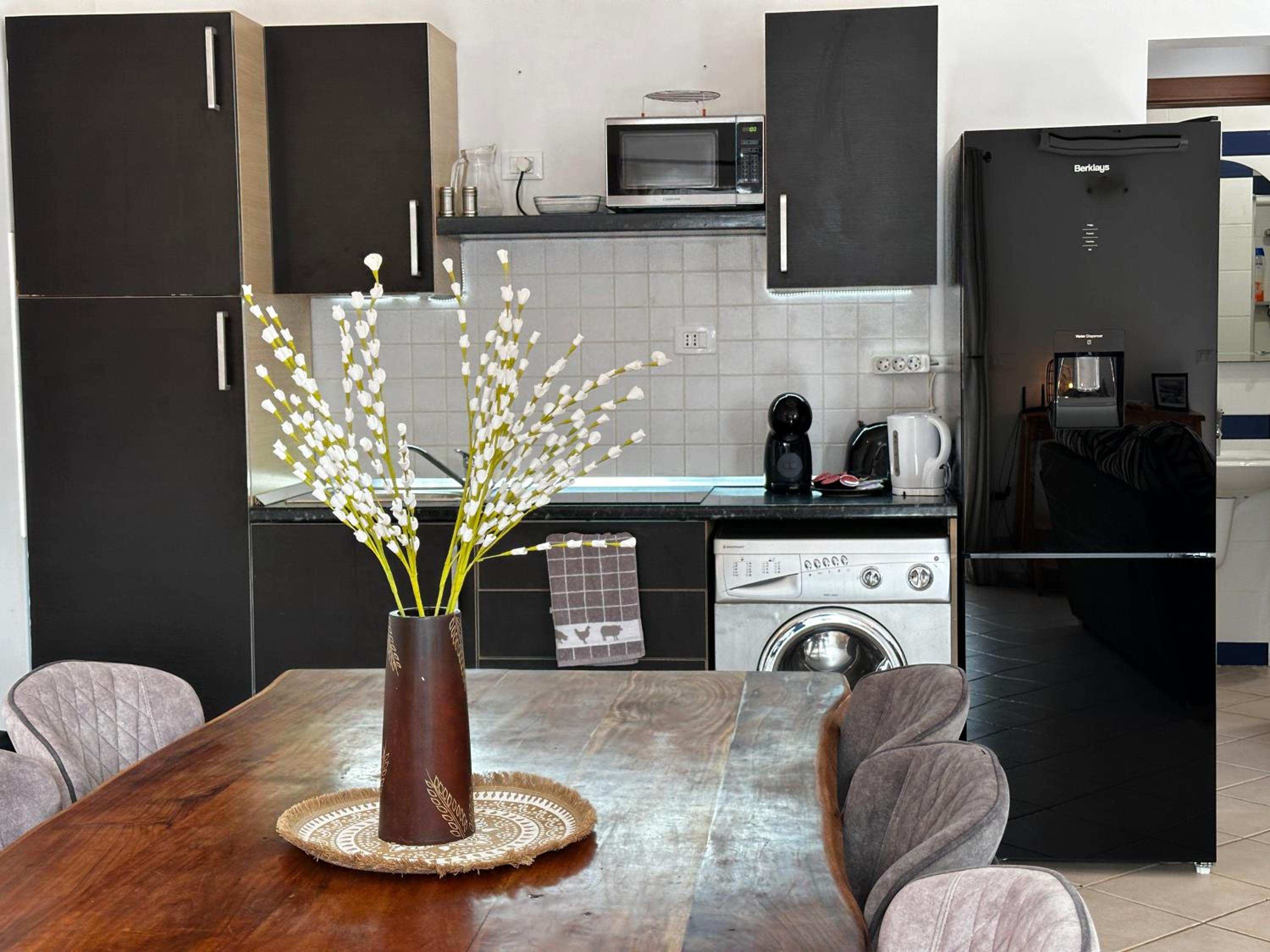Leme Bedje Two bedroom - By Bobbywashere
