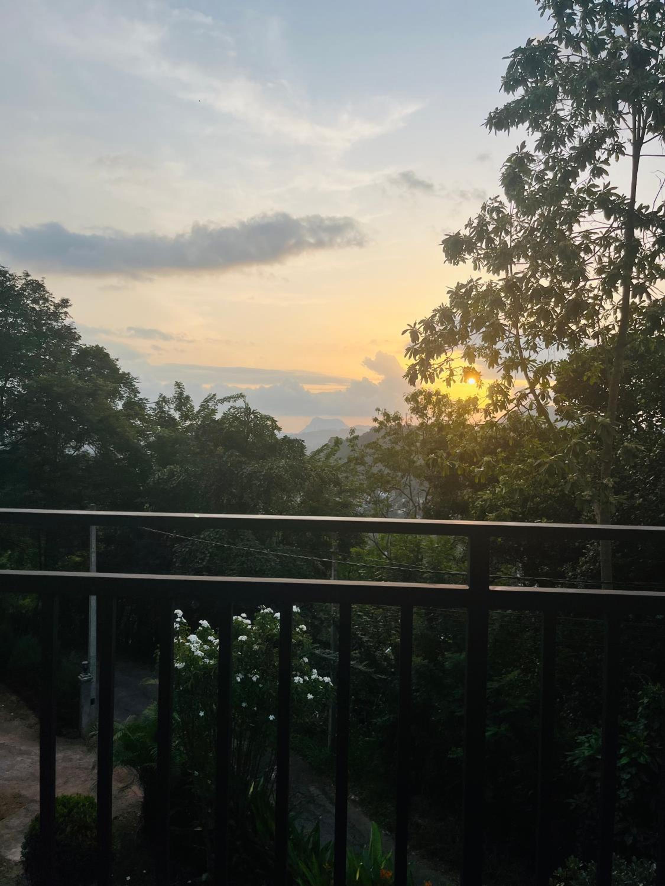kandy hill villa