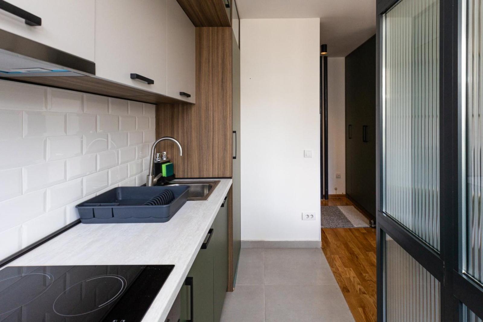 Apartment Green