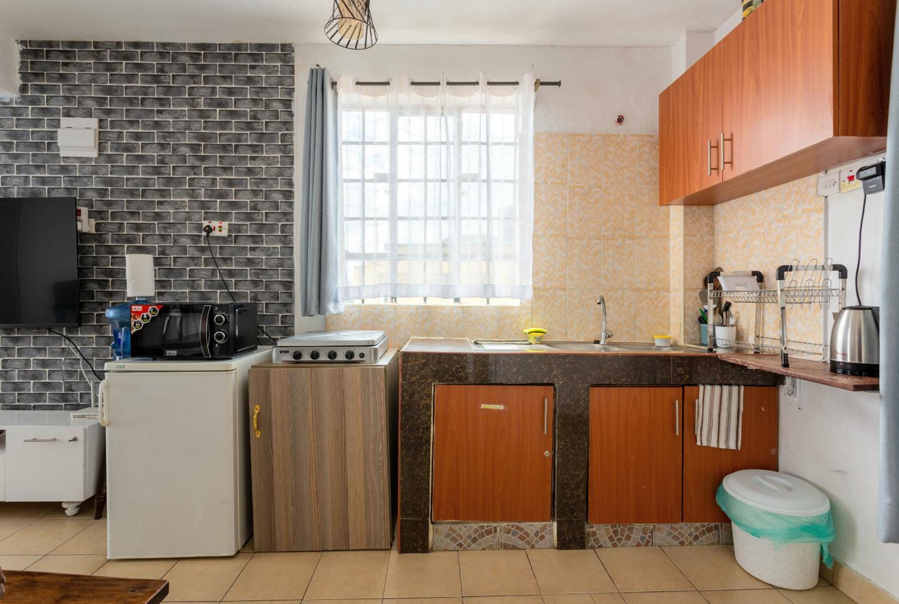 Sunny Spacious Studio