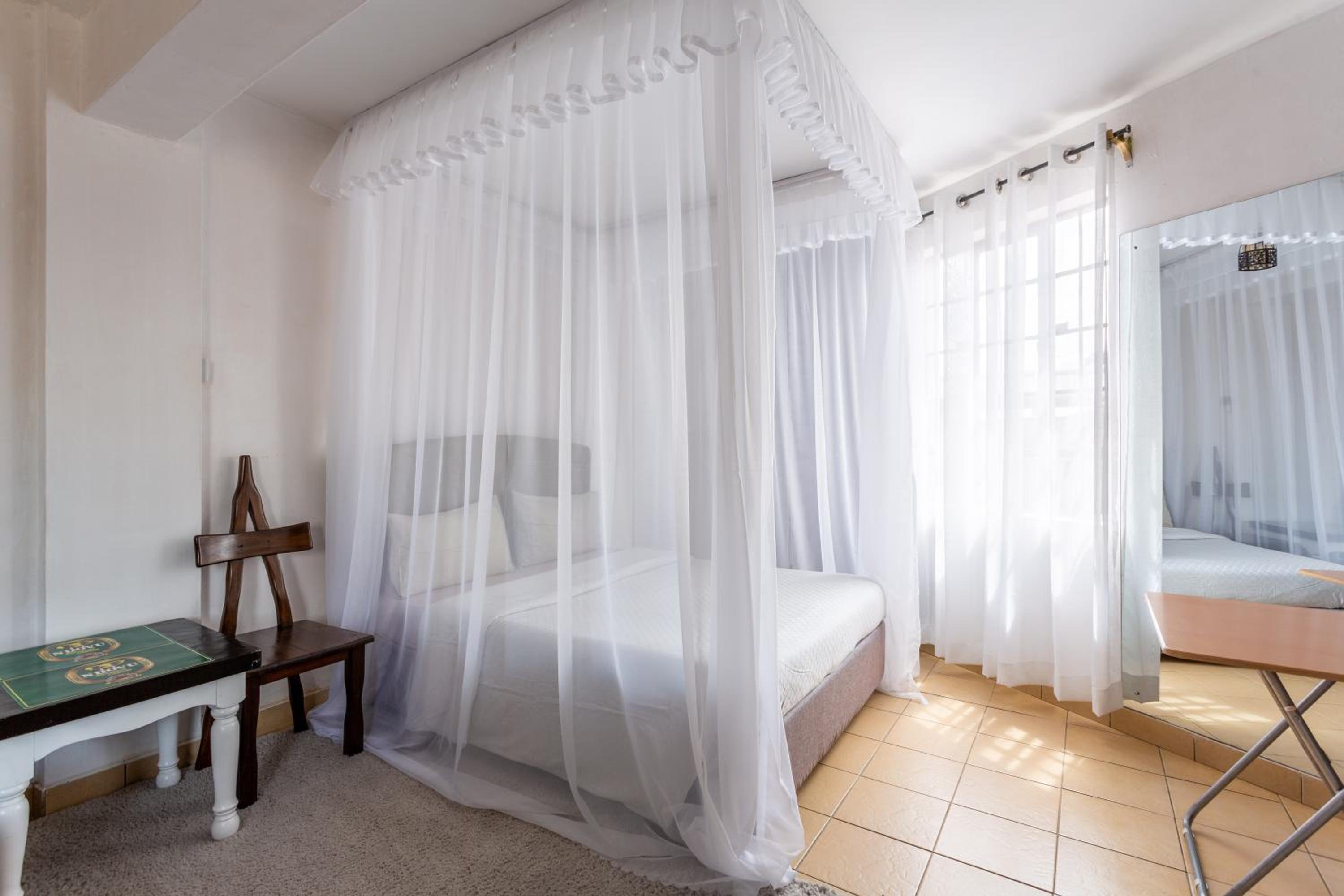 Sunny Spacious Studio