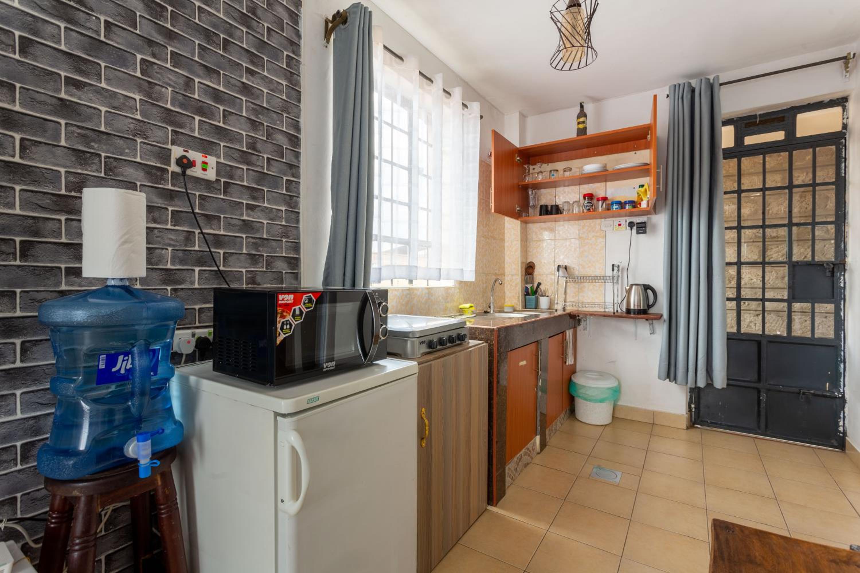 Sunny Spacious Studio