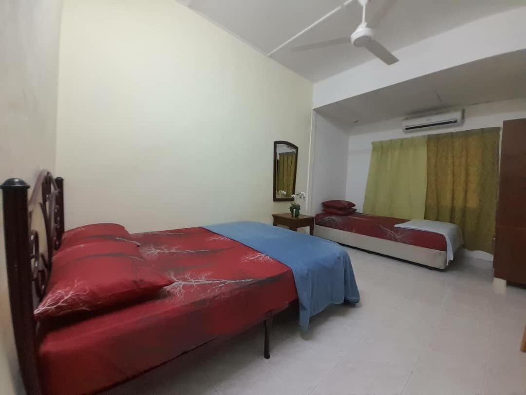 Mukhriz 2 Homestay photo 3