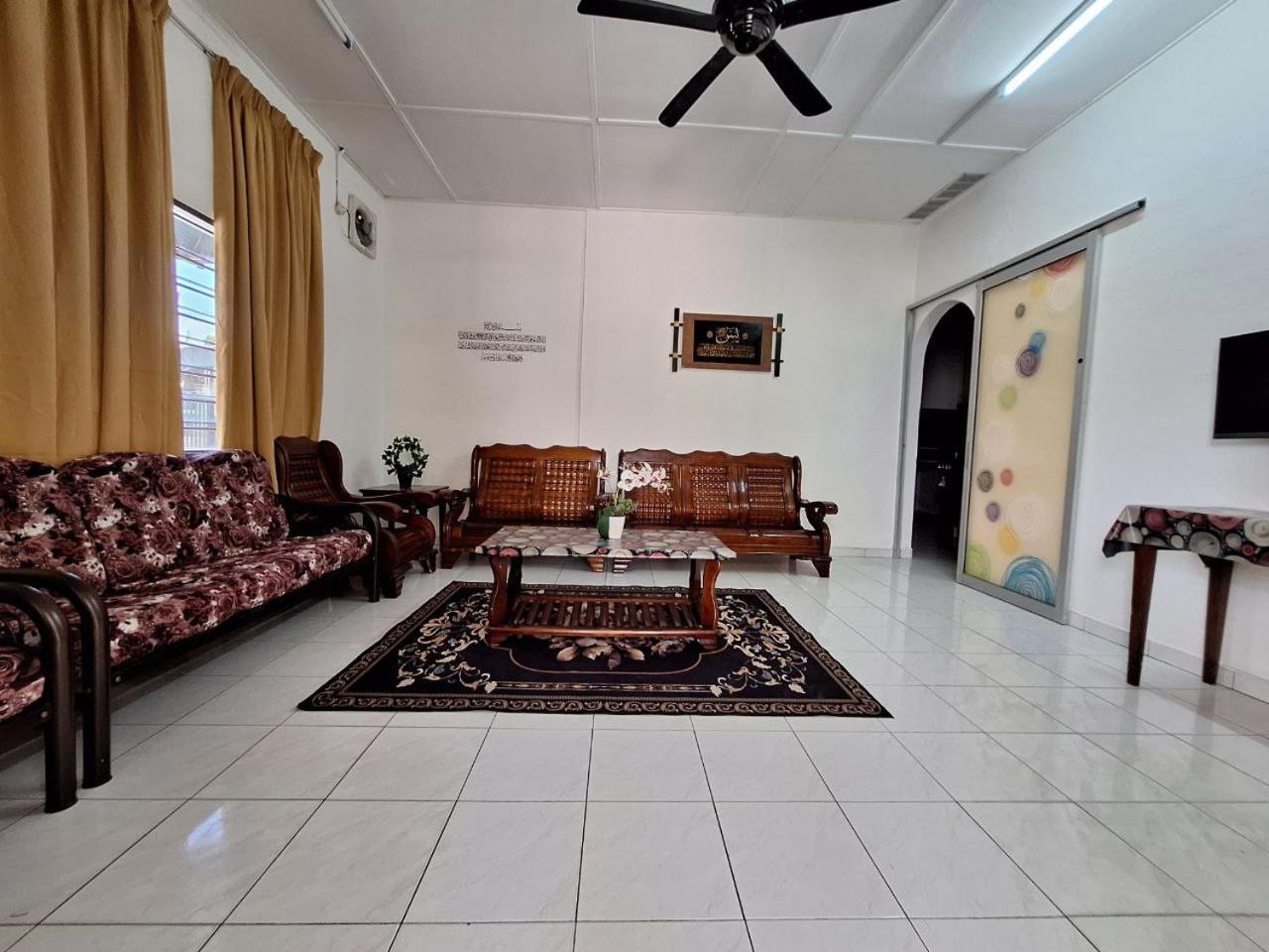 Mukhriz 2 Homestay photo 5