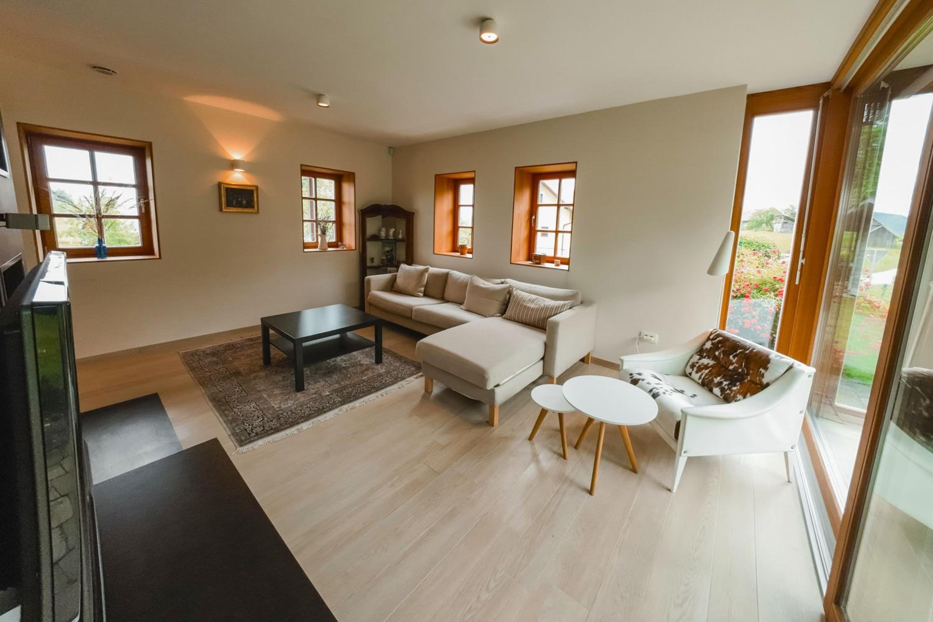 Tailors House - Happy Rentals view 2