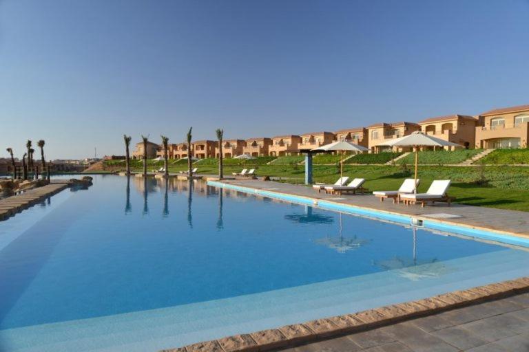 Telal Al Sukhna Only families