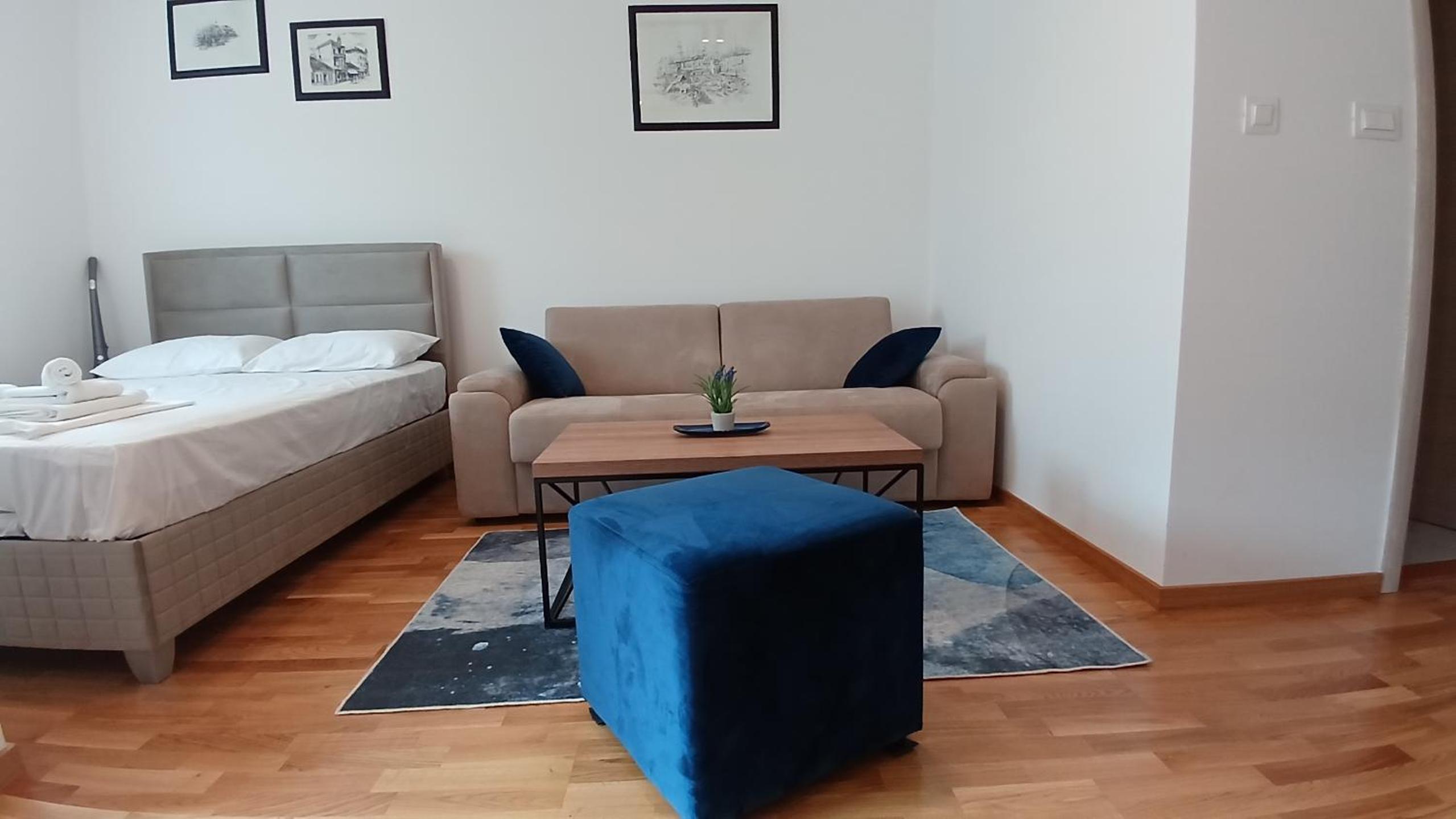 Lux studio Blue view 5
