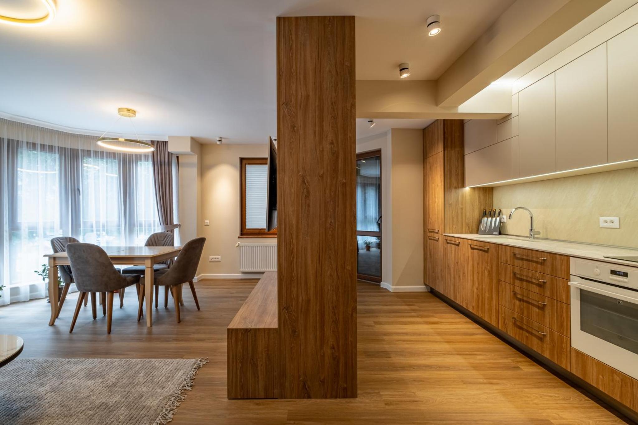 Daya 2BR Luxury Apartment