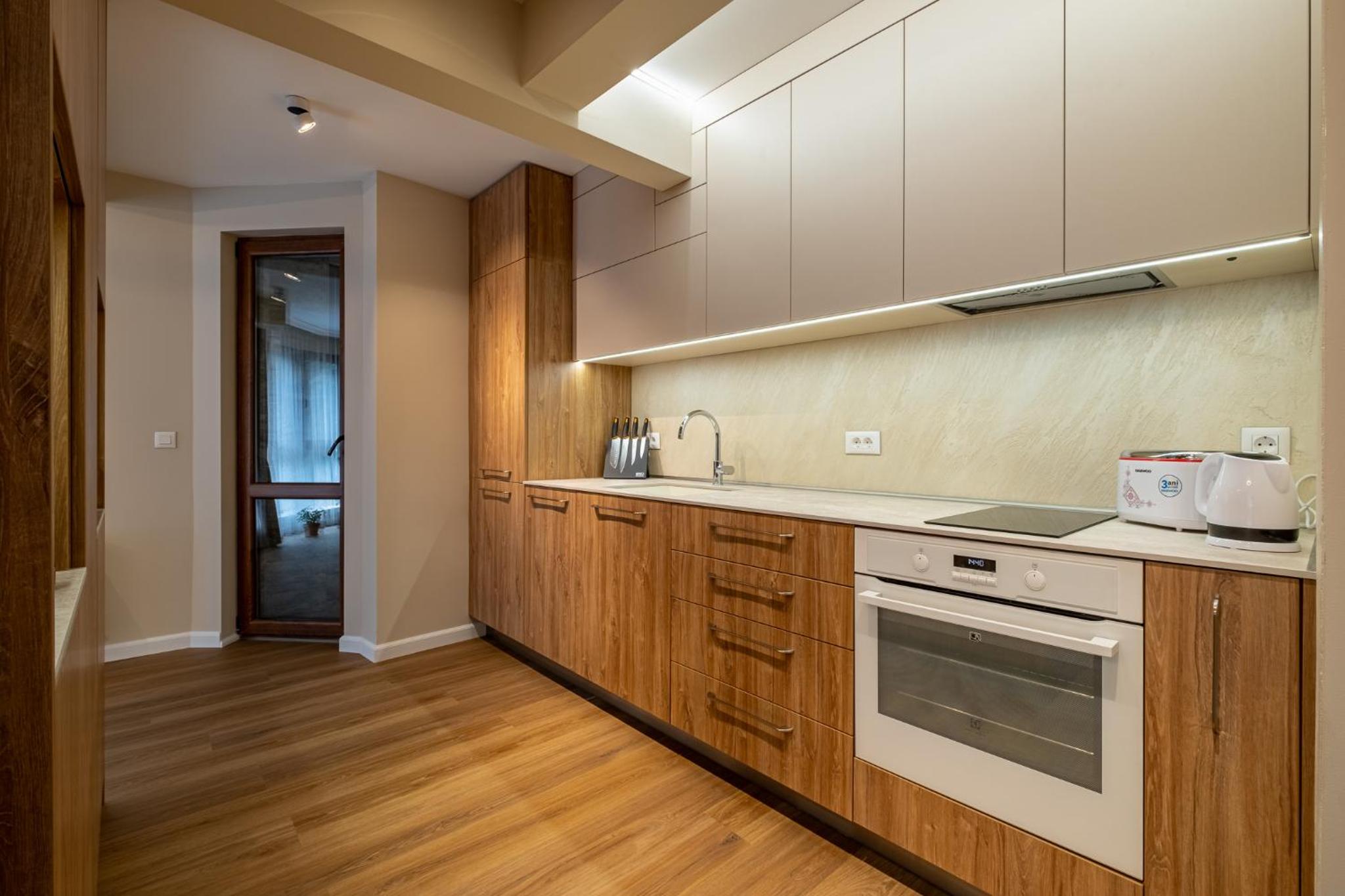 Daya 2BR Luxury Apartment