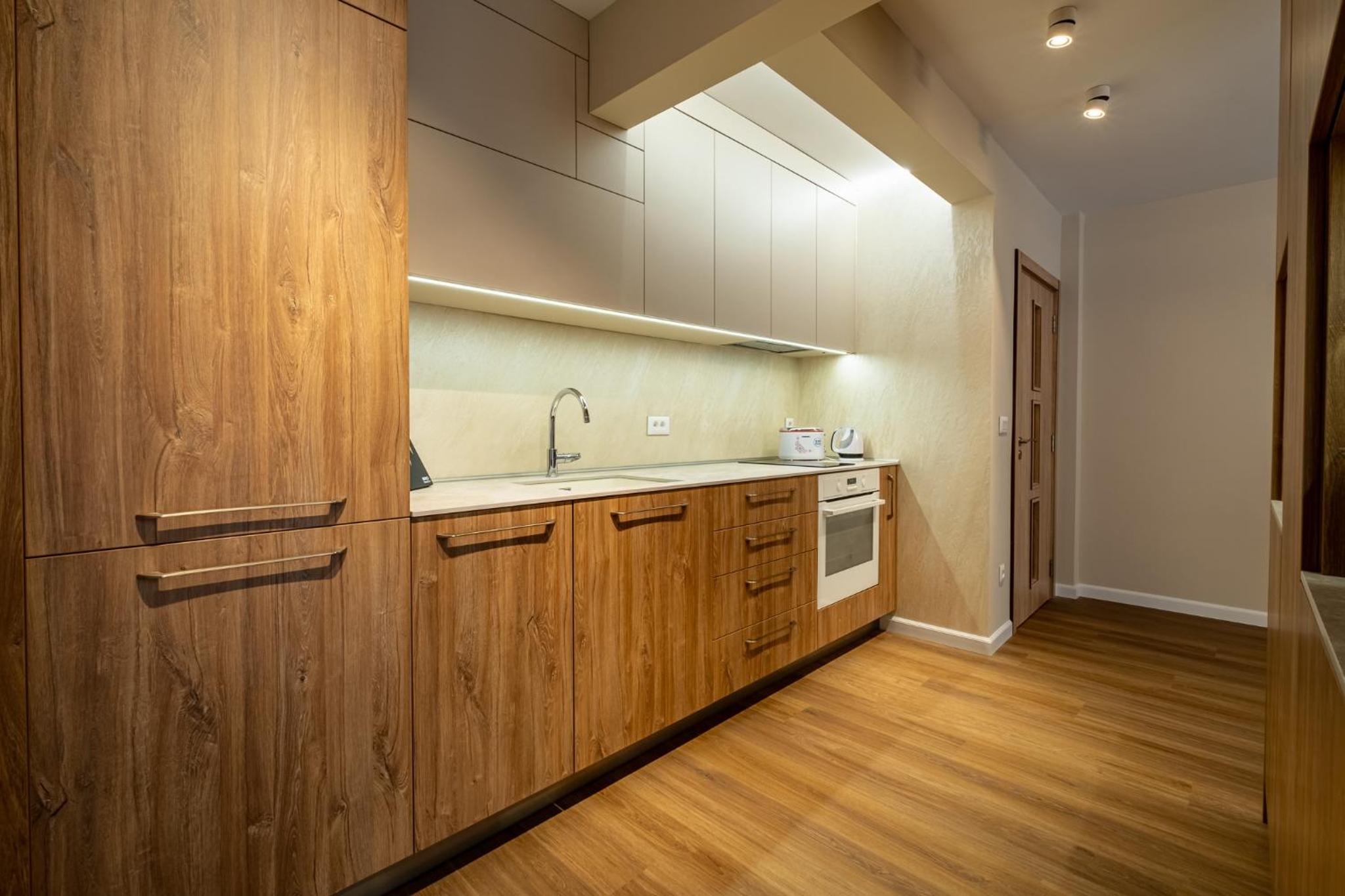 Daya 2BR Luxury Apartment