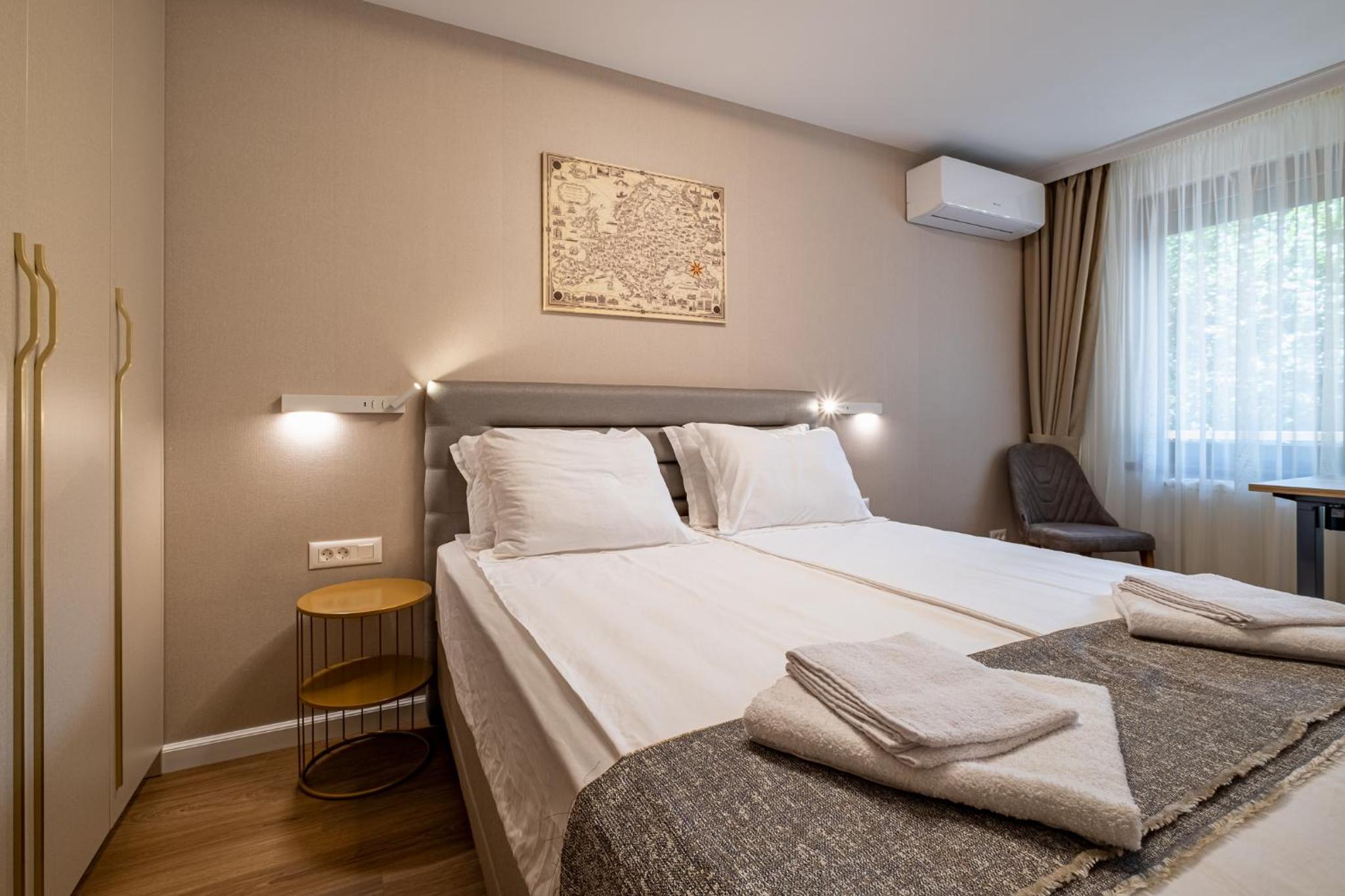 Daya 2BR Luxury Apartment