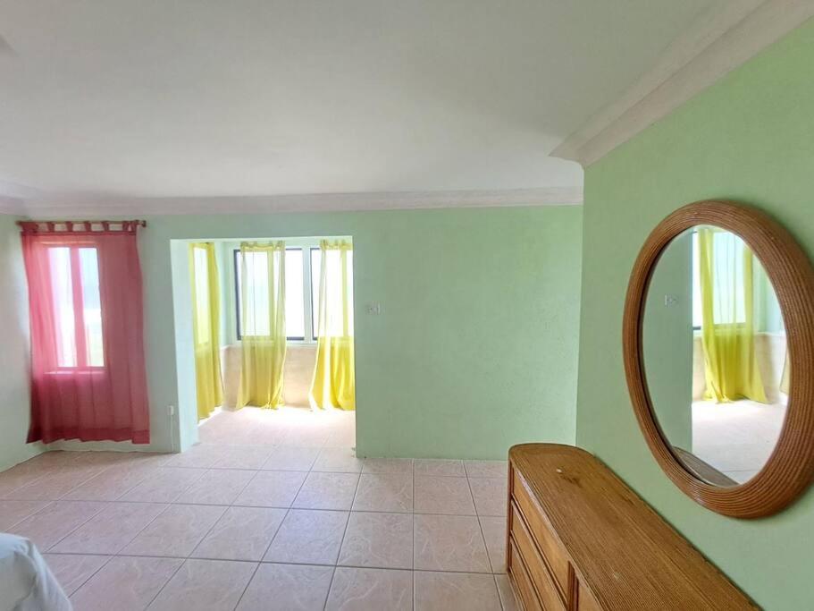 Oceanfront apartment in Oistins!