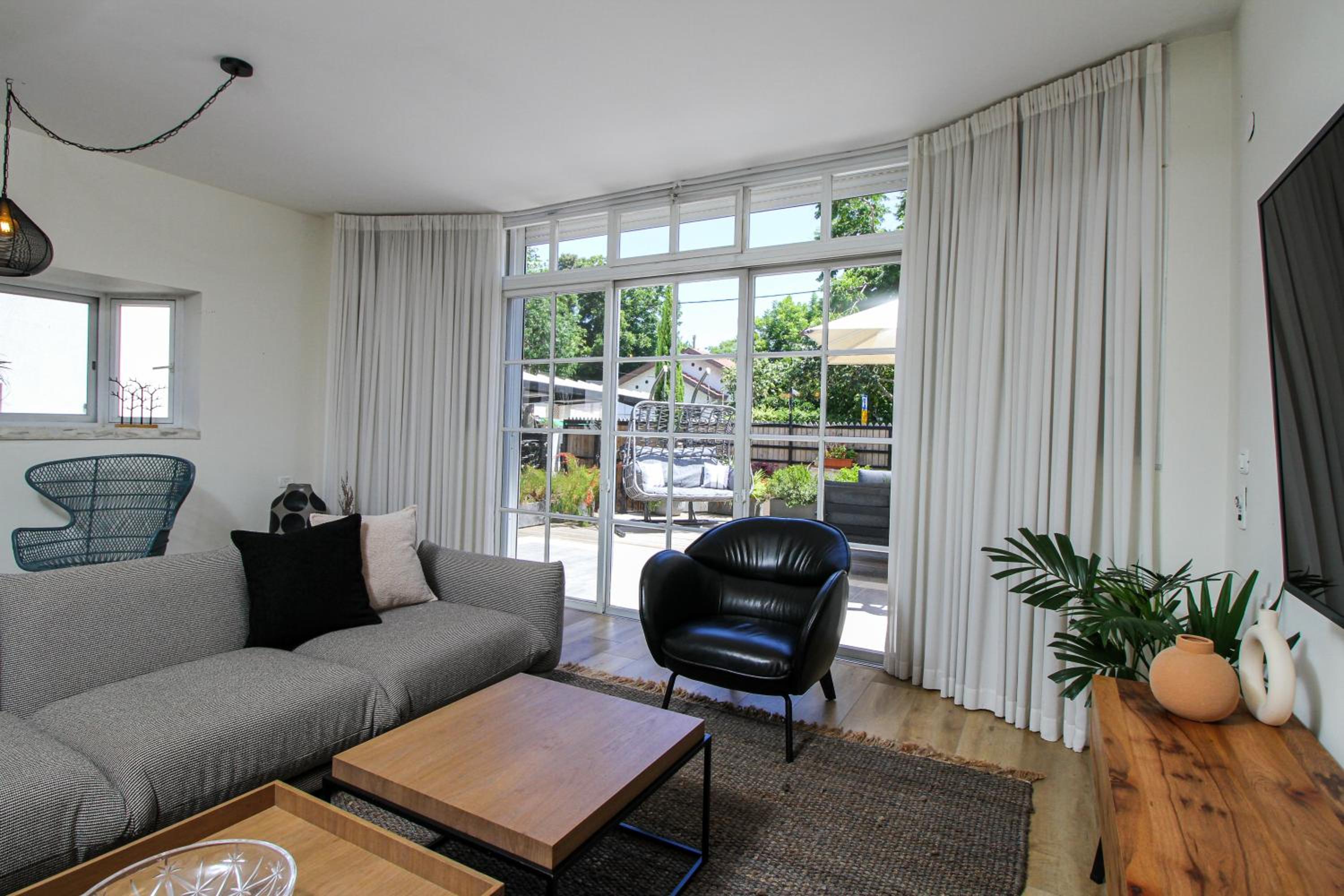 Villa Ono at Bar Ilan University and Sheba Hospital view 5