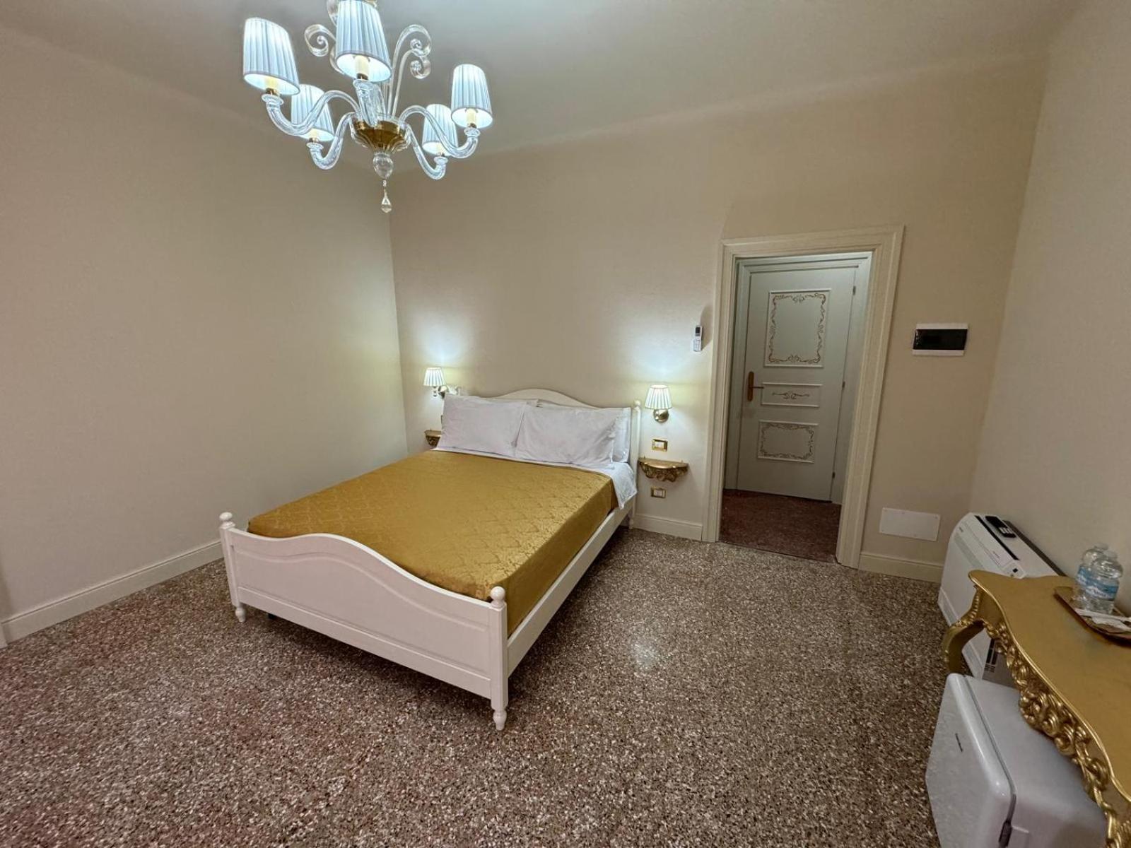 Palazzo Titti Rialto Suites