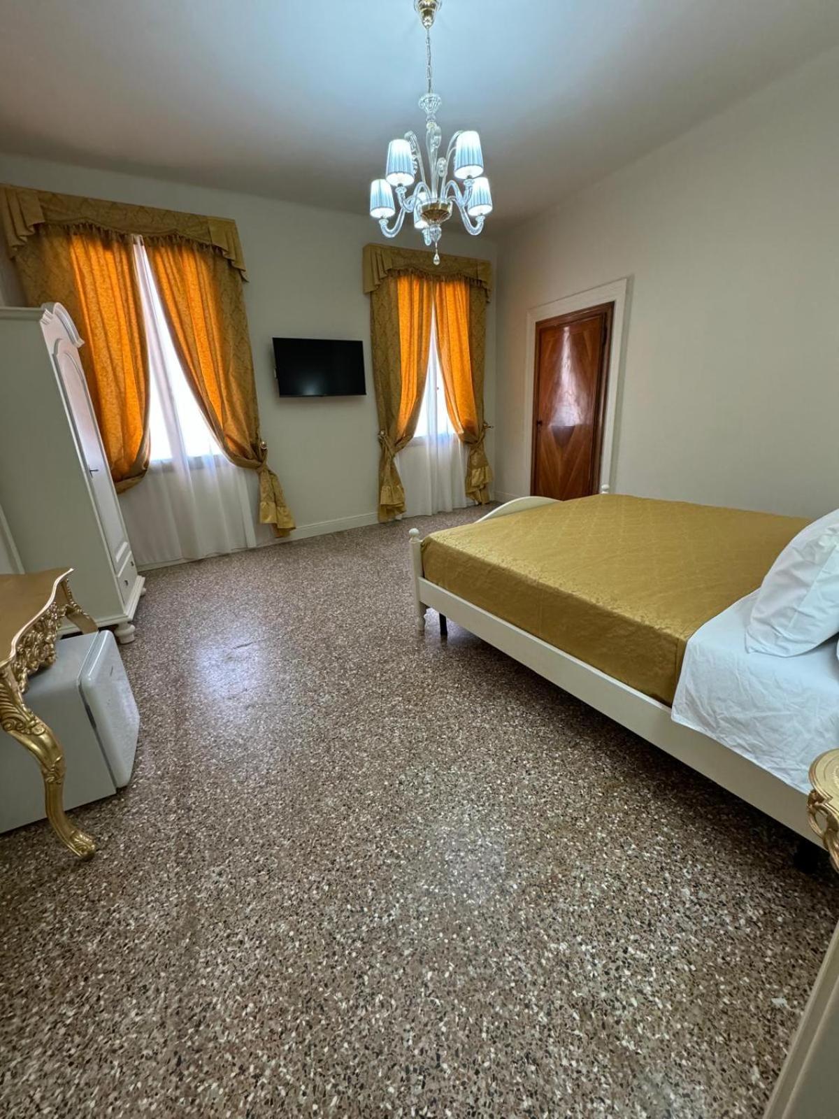 Palazzo Titti Rialto Suites