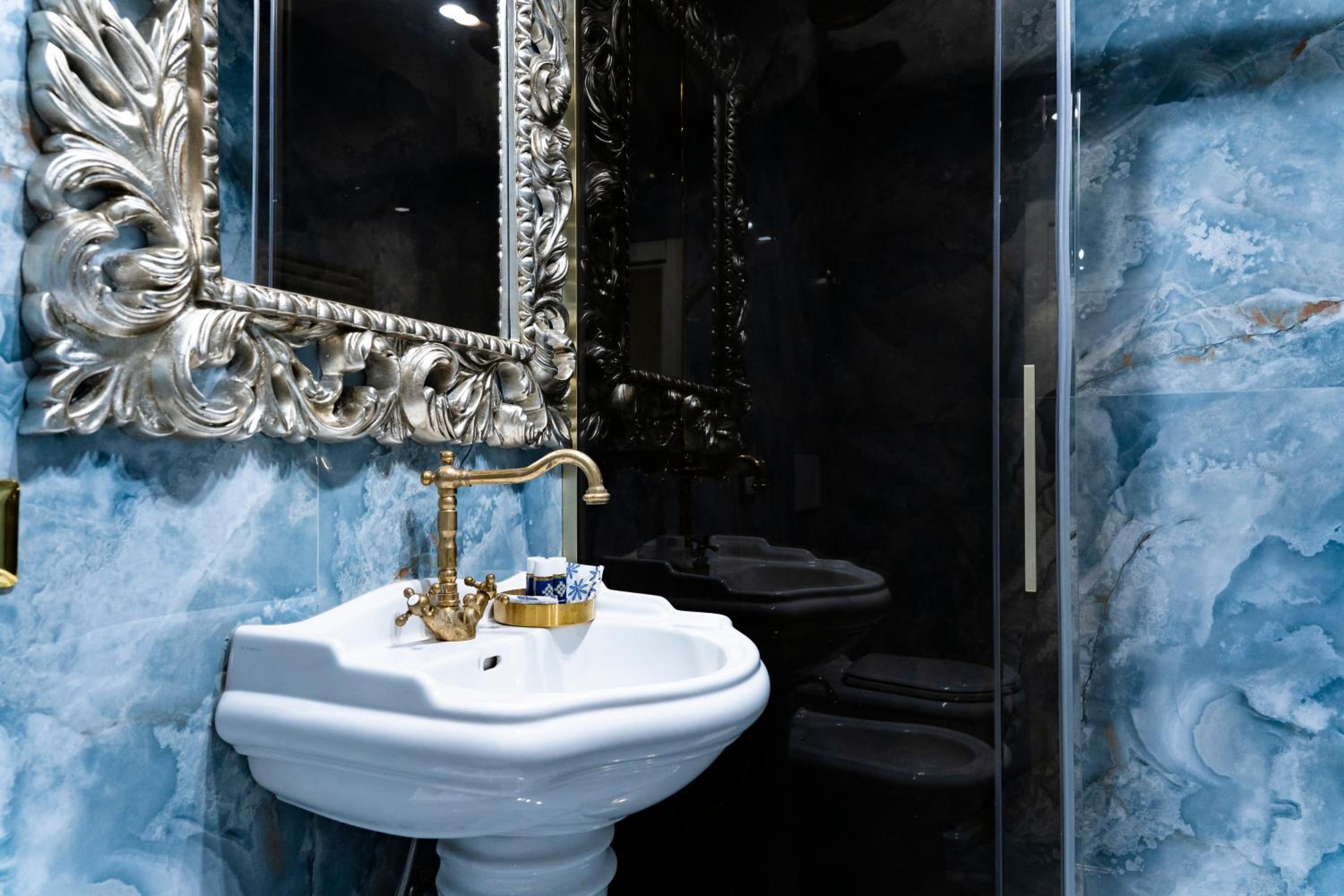 Palazzo Titti Rialto Suites