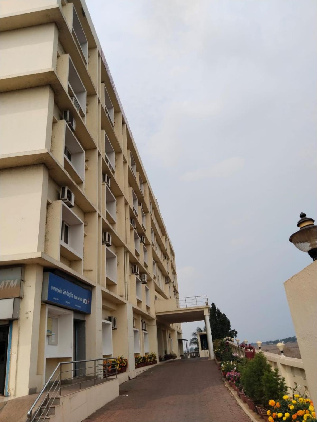 Hotel Golden Anchor Dhamara view 2