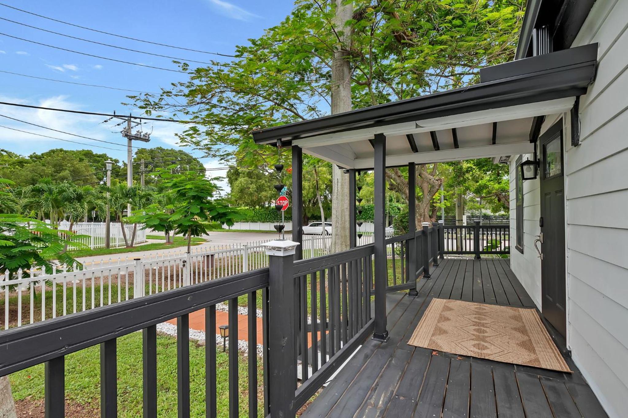 Cozy Cottage close to Brickell 2400