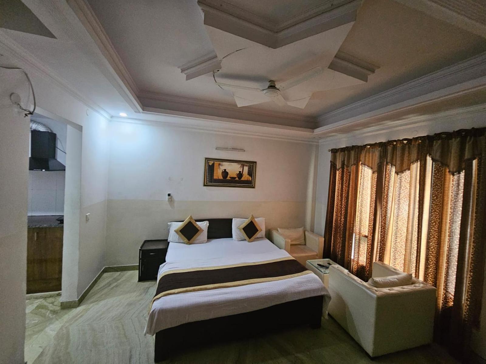 Hotel Ashiyana Elite I Near Dlf Golf Course Road I Gurgaon