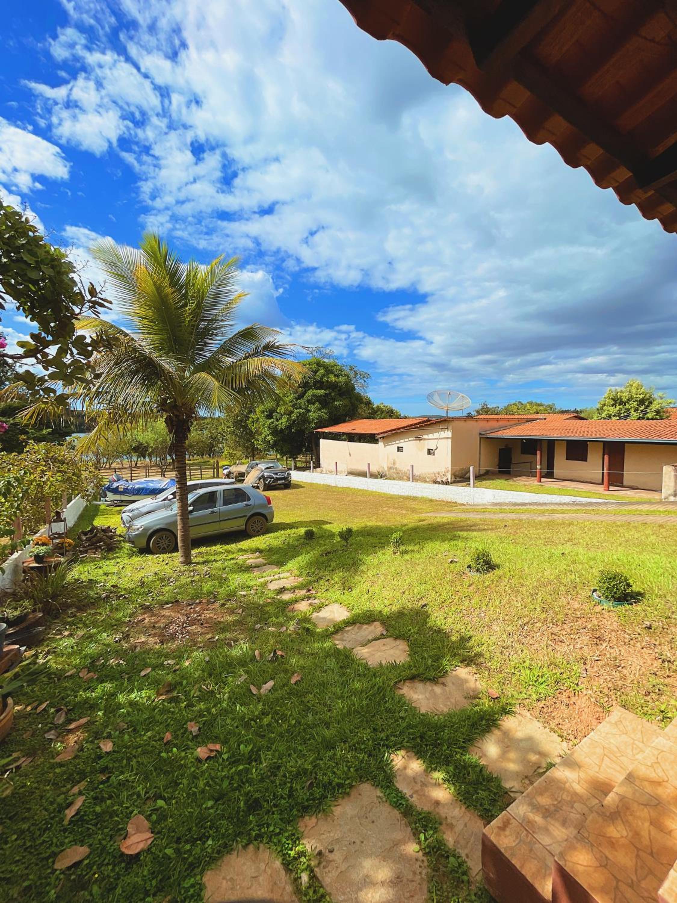 Rancho Sossego - Casa a 100m do Lago Corumbá IV