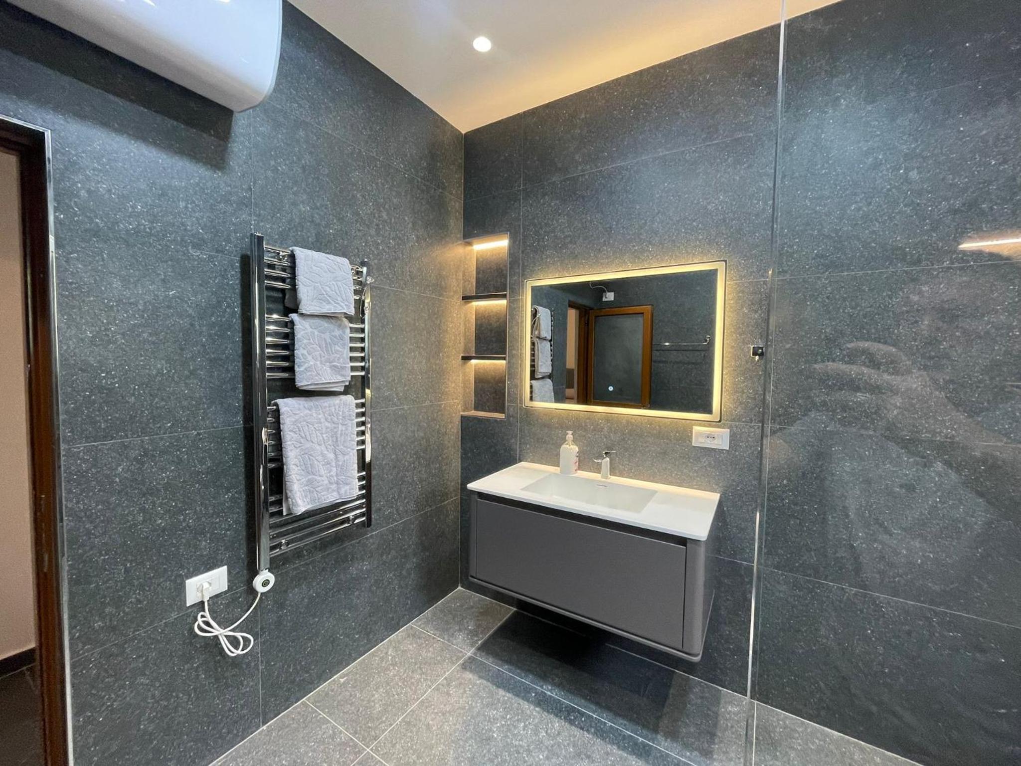White Star Villa - Studio Apartments with Parking