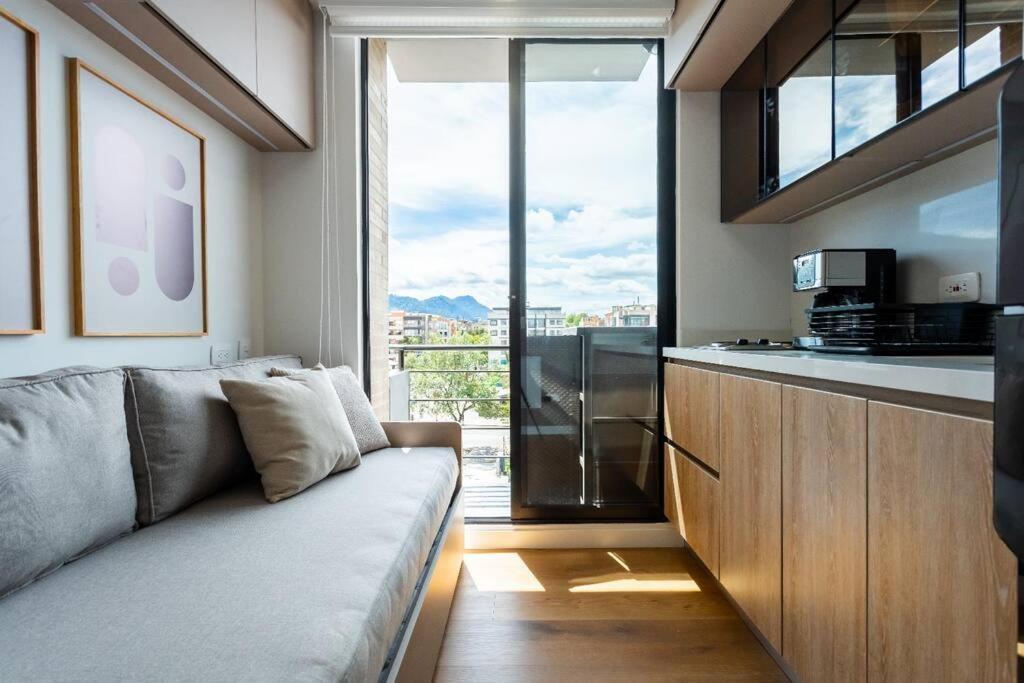 Excellent Location Brand New Apartment in Santa Barbara
