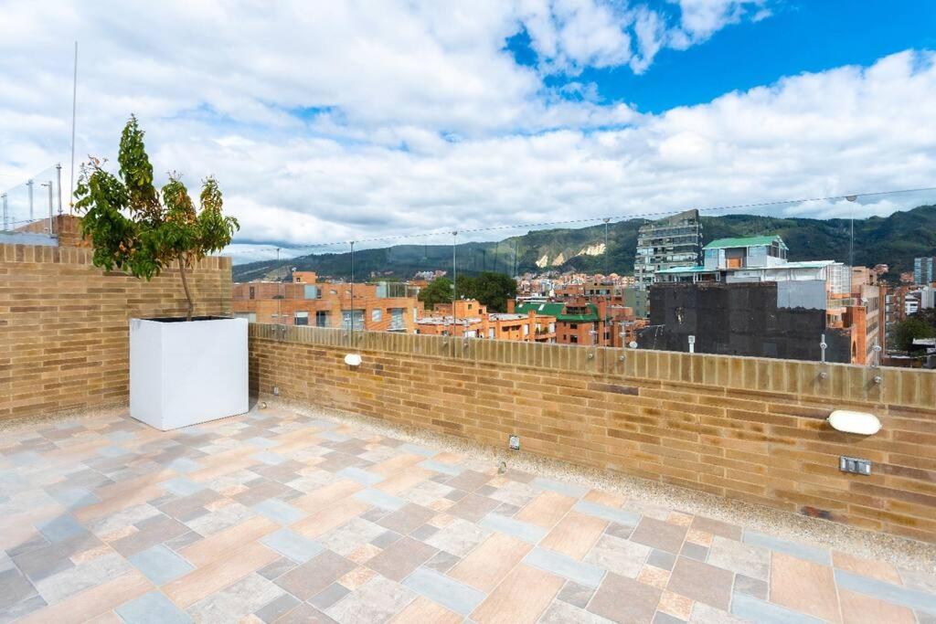 Excellent Location Brand New Apartment in Santa Barbara